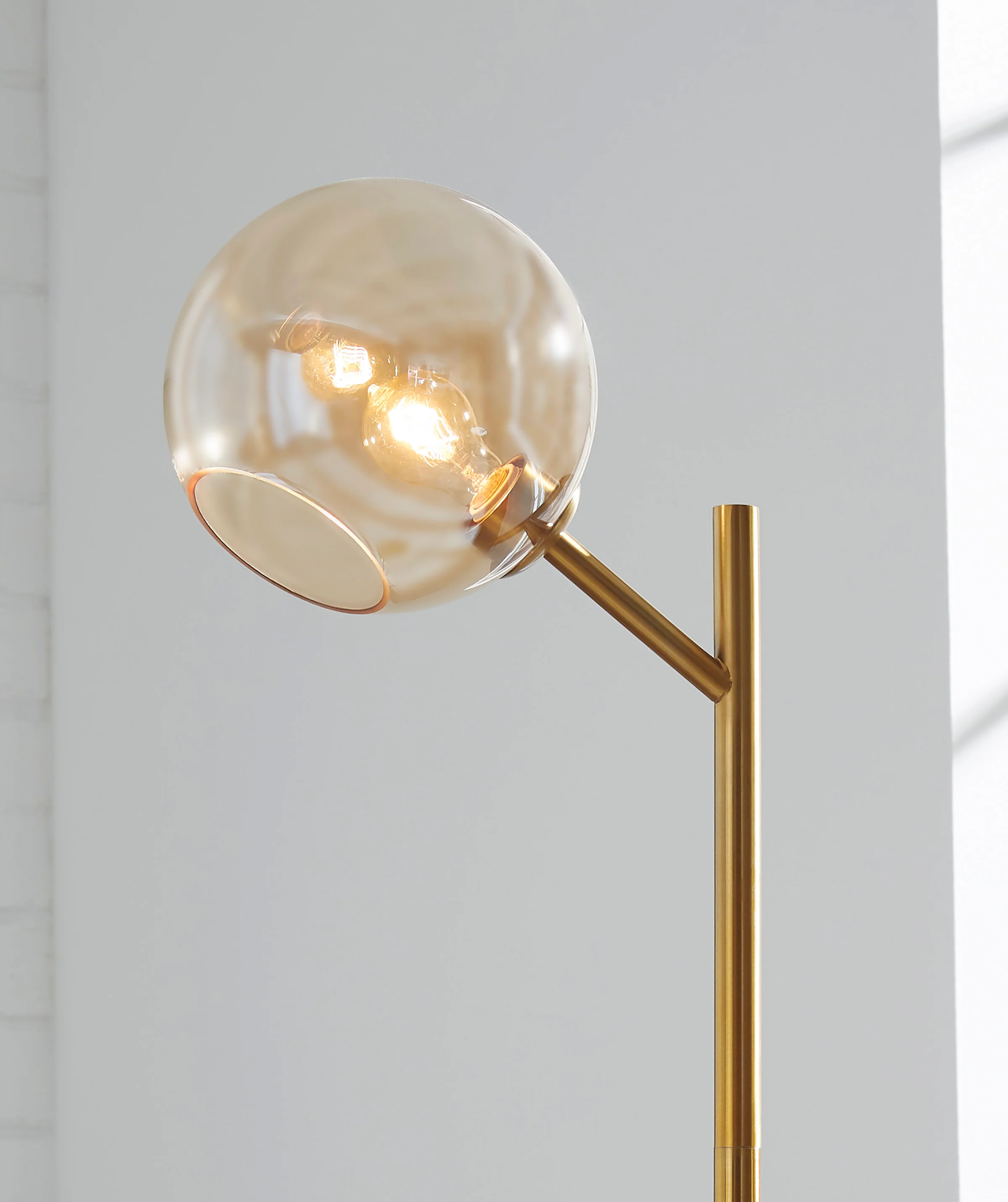 Abanson Floor Lamp - Image 8