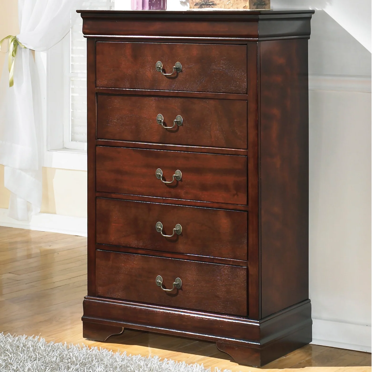 Alisdair Chest - Image 4
