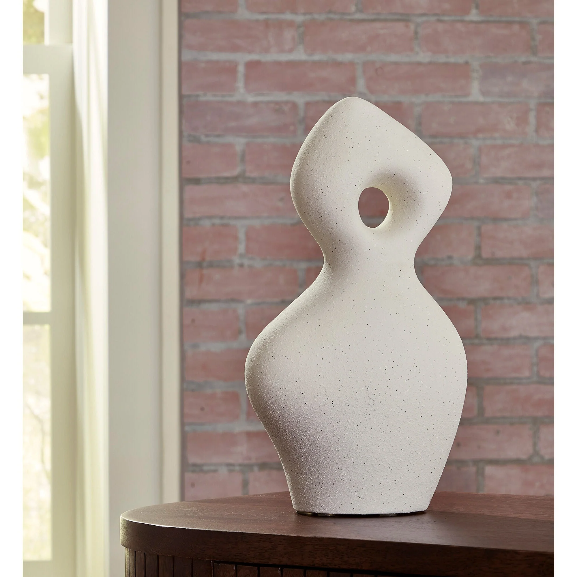 Arthrow Sculpture - Image 9