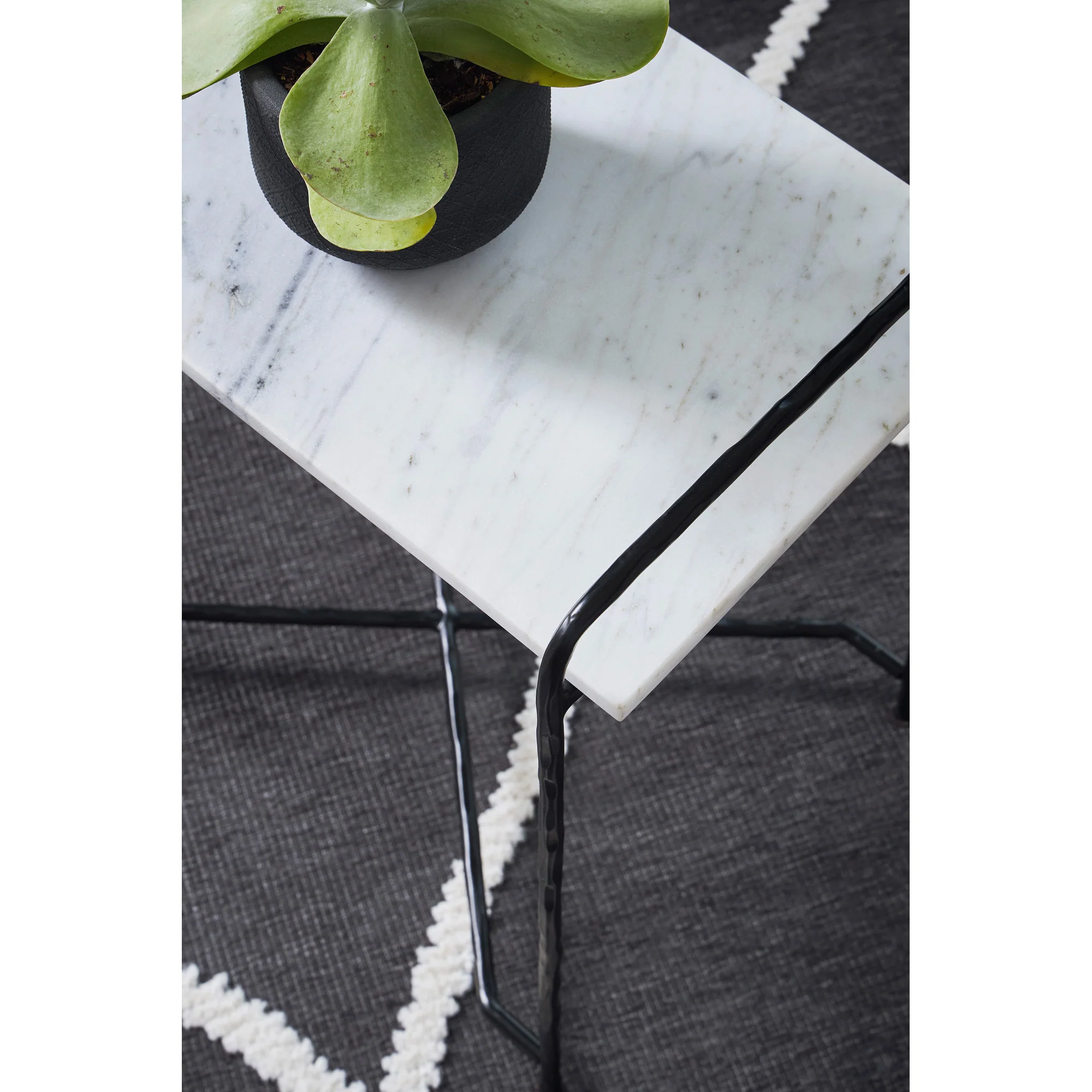 Ashber Accent Table - Image 5