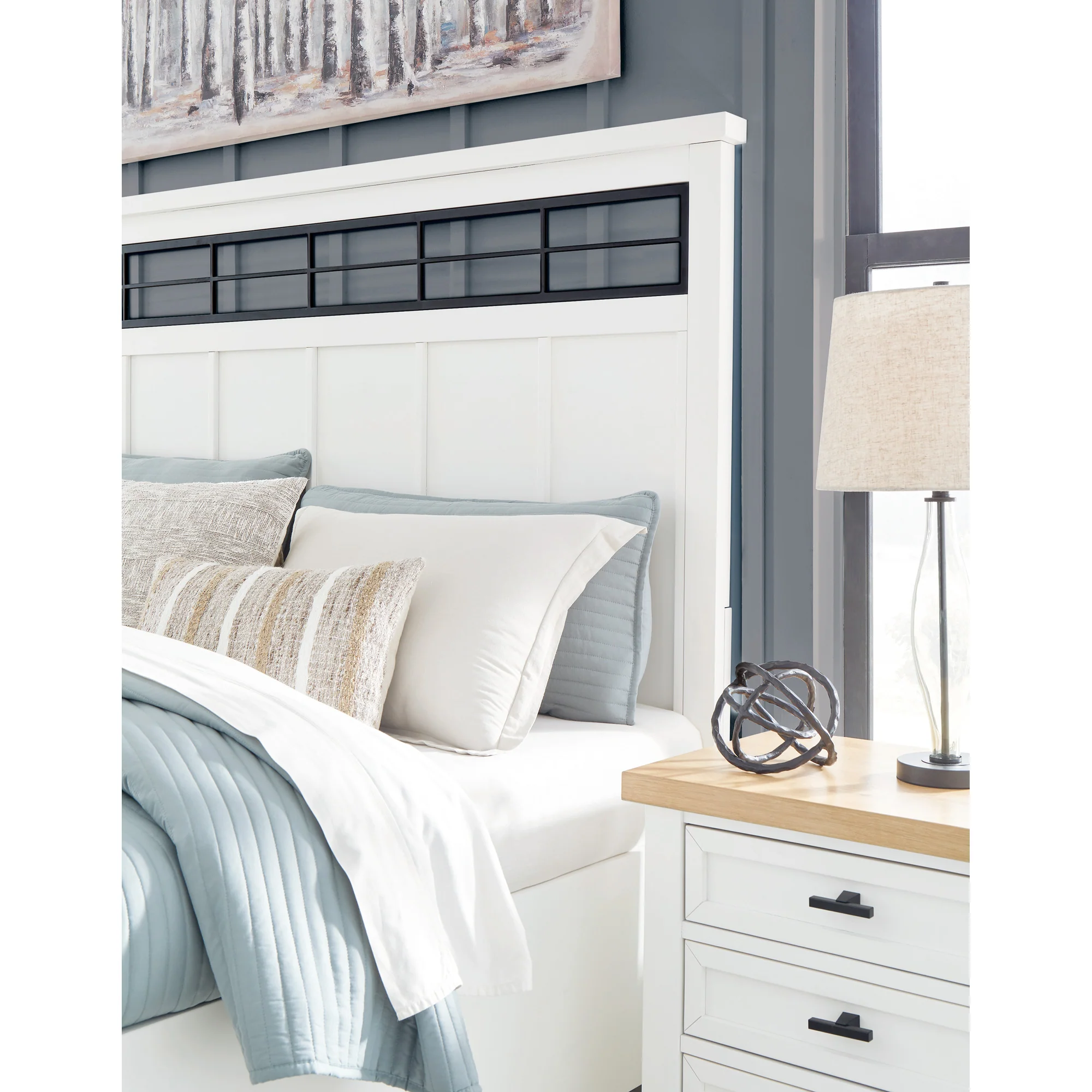 Ashbryn Panel Storage Bed - Image 17