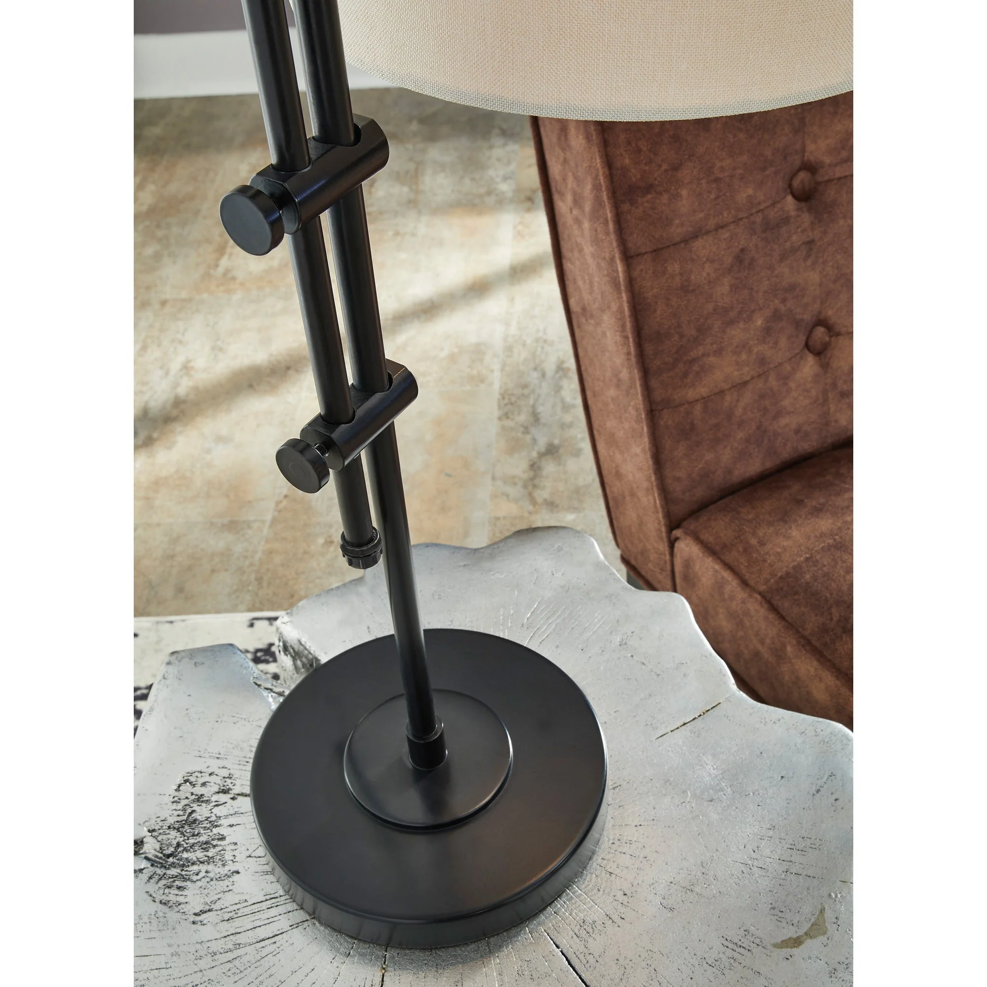 Baronvale Accent Table Lamp - Image 3