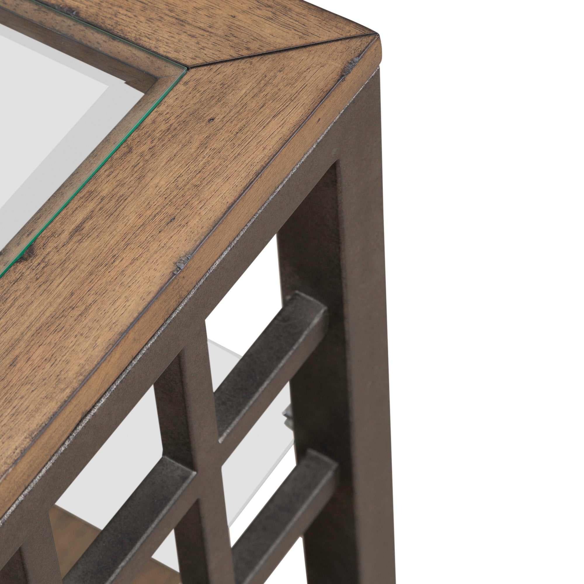 Bayhill Trellis End Table - Image 5