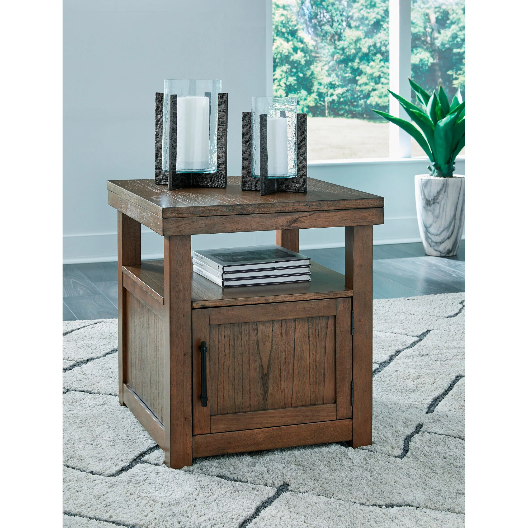 Boardernest End Table - Image 3