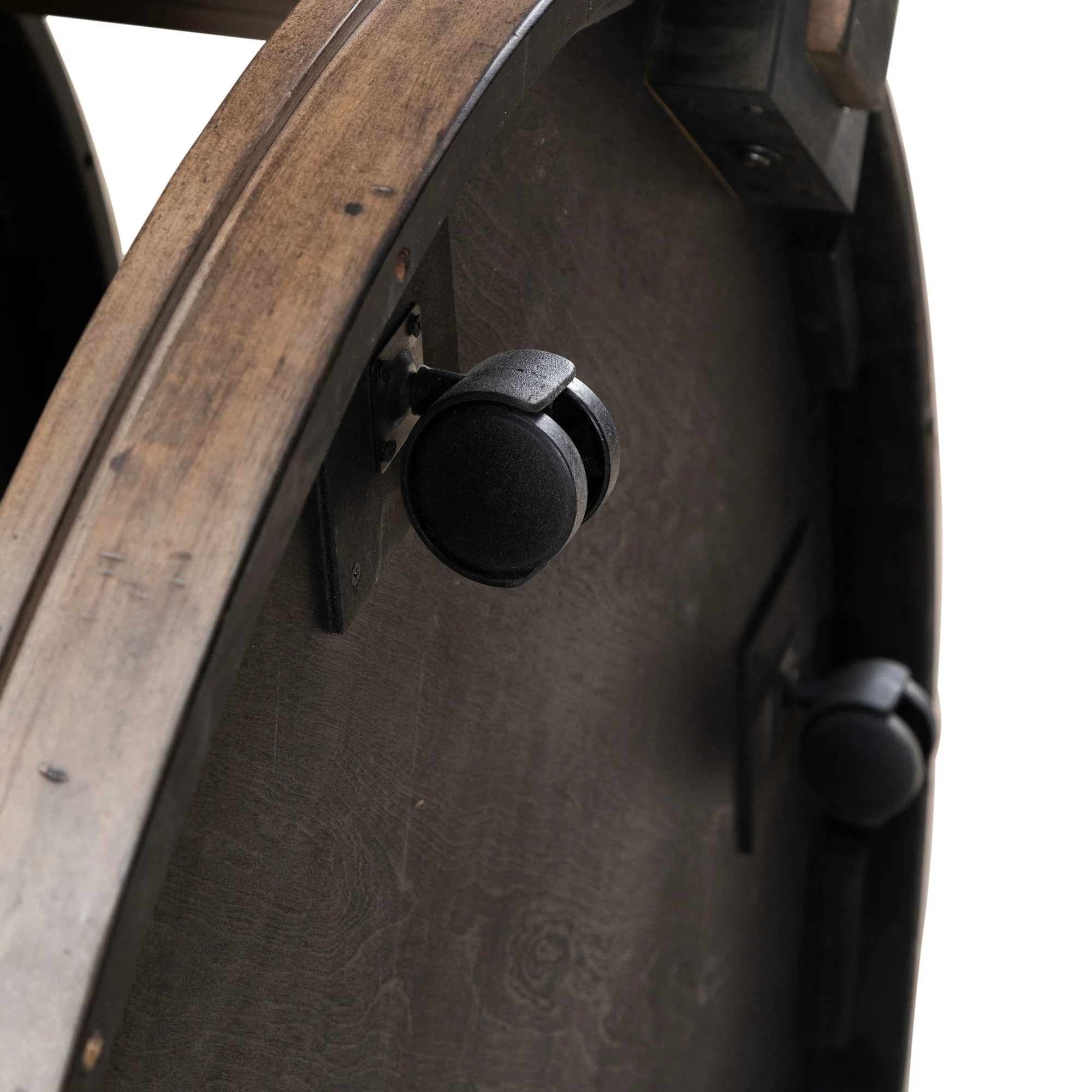 Broadmore Round Cocktail Table - Image 3