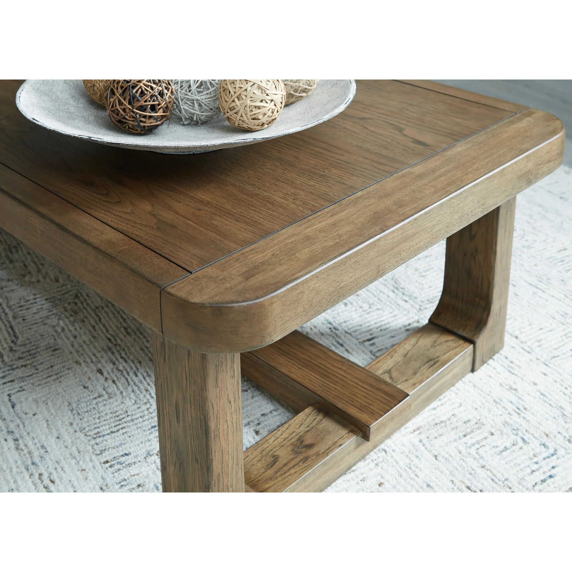Cabalynn Coffee Table - Image 5