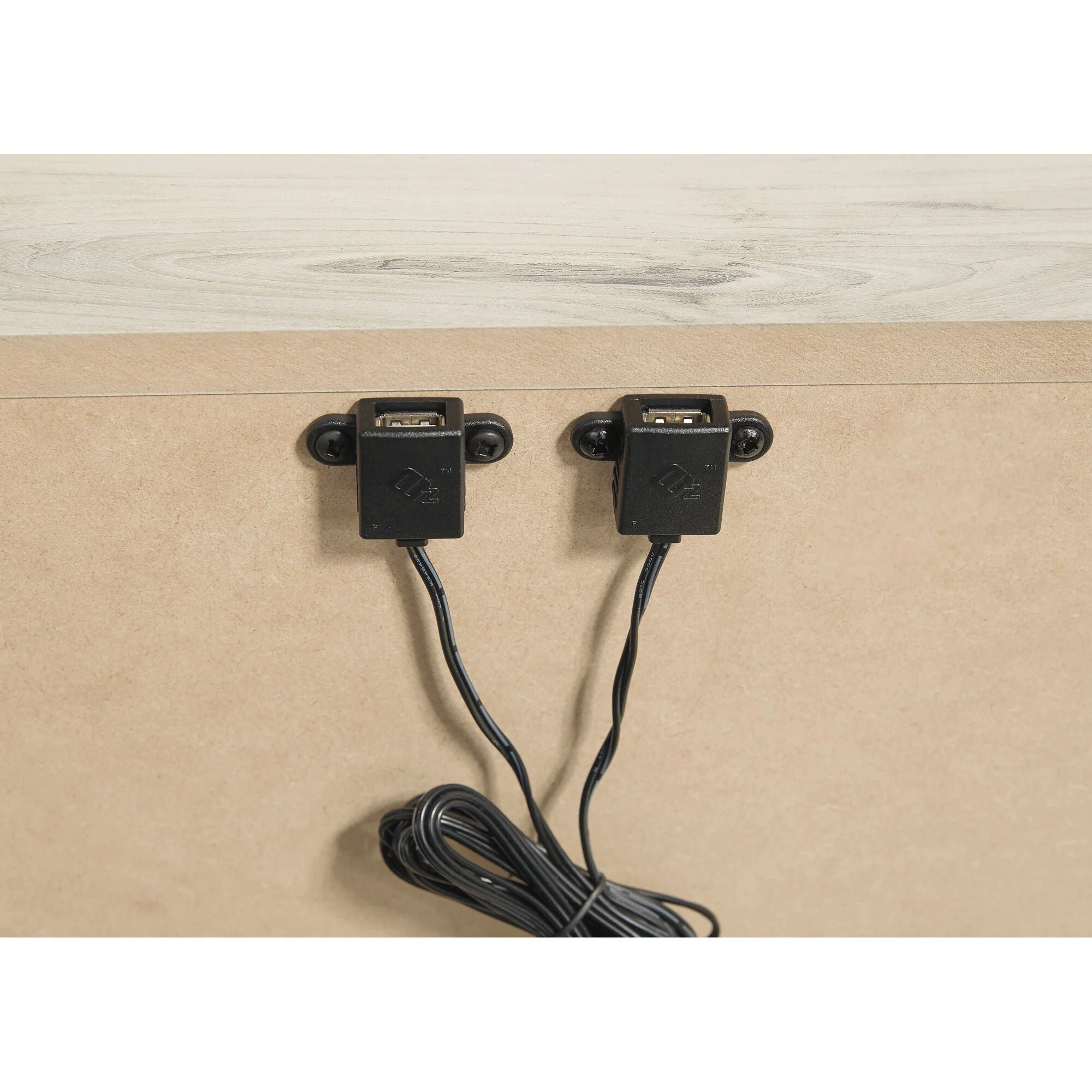 Cambeck Nightstand - Image 7