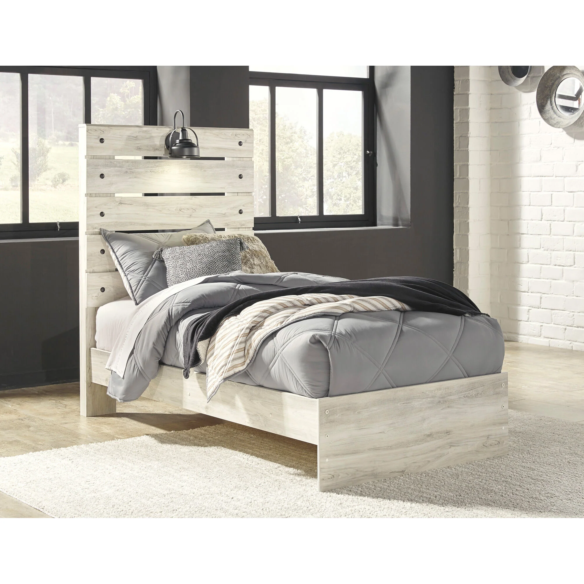 Cambeck Panel Bed - Image 2