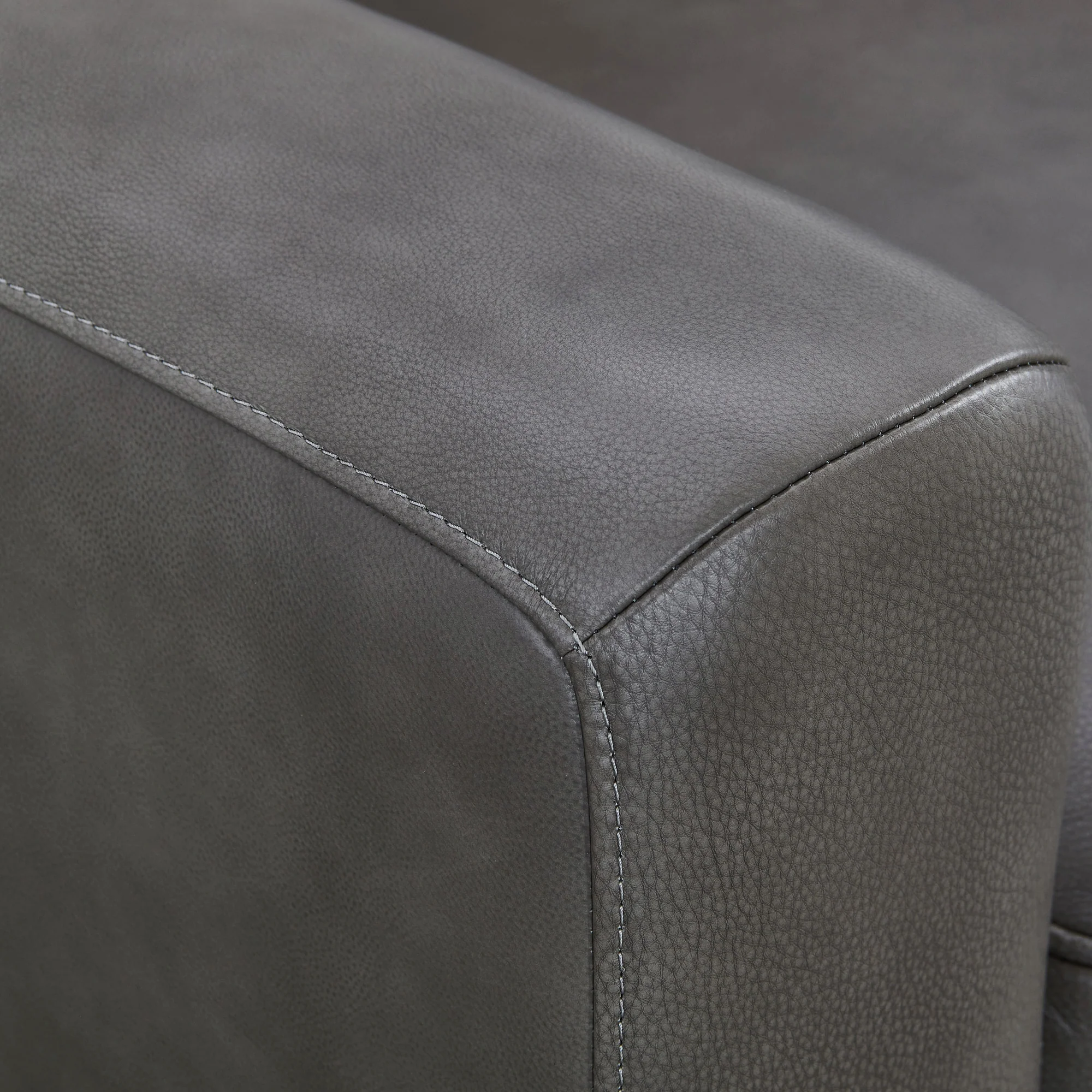 Carter Loveseat - Image 7
