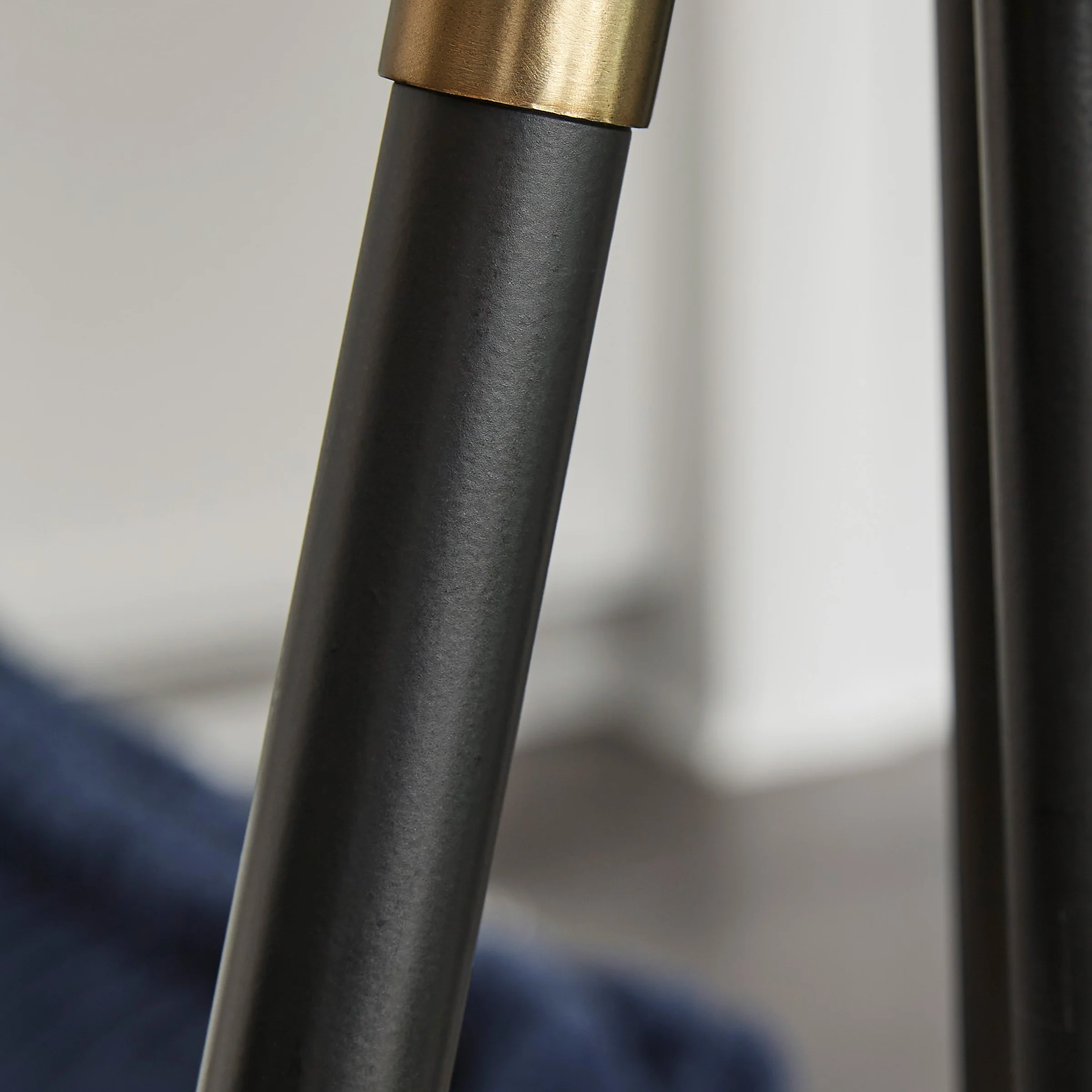 Cashner Floor Lamp - Image 5