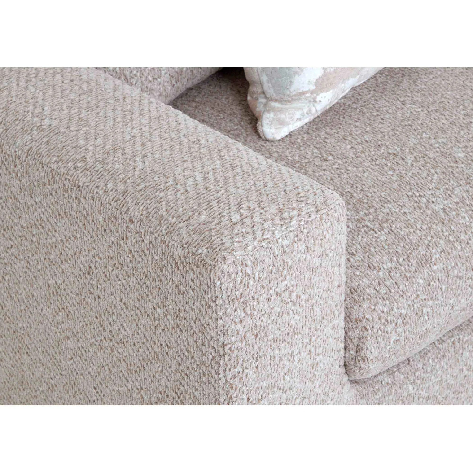 Cormic Sofa - Image 13