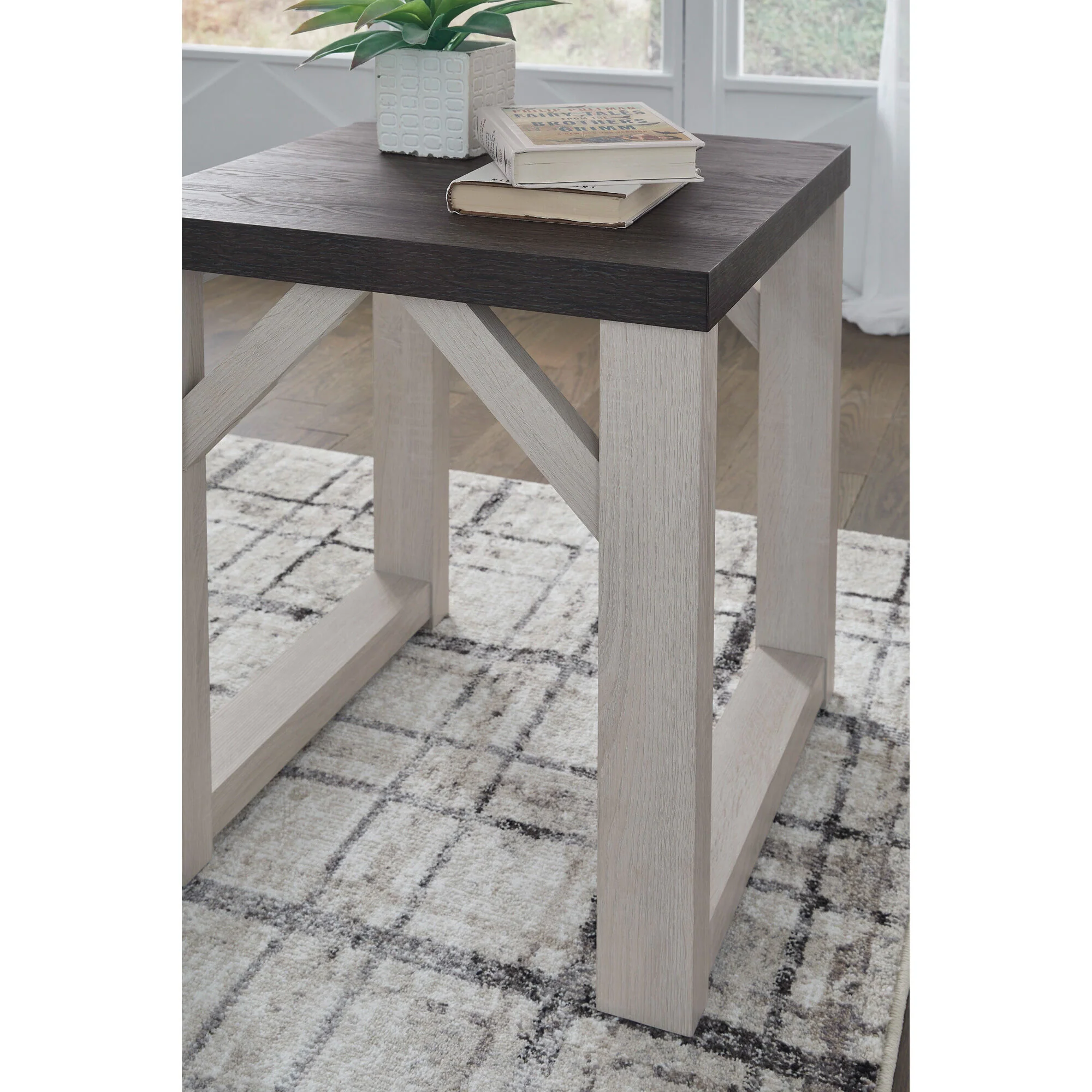 Dorrinson Set of 3 Tables - Image 4