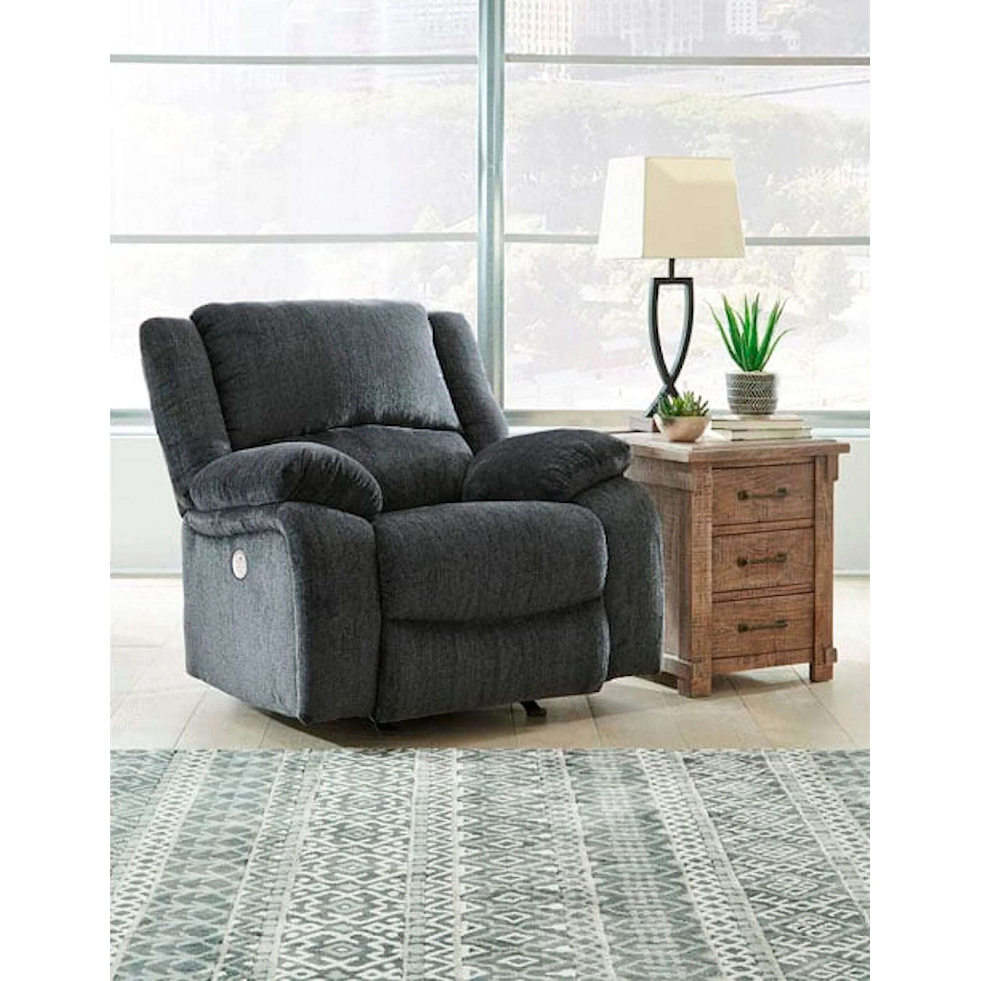 Draycoll Power Rocker Recliner - Image 3
