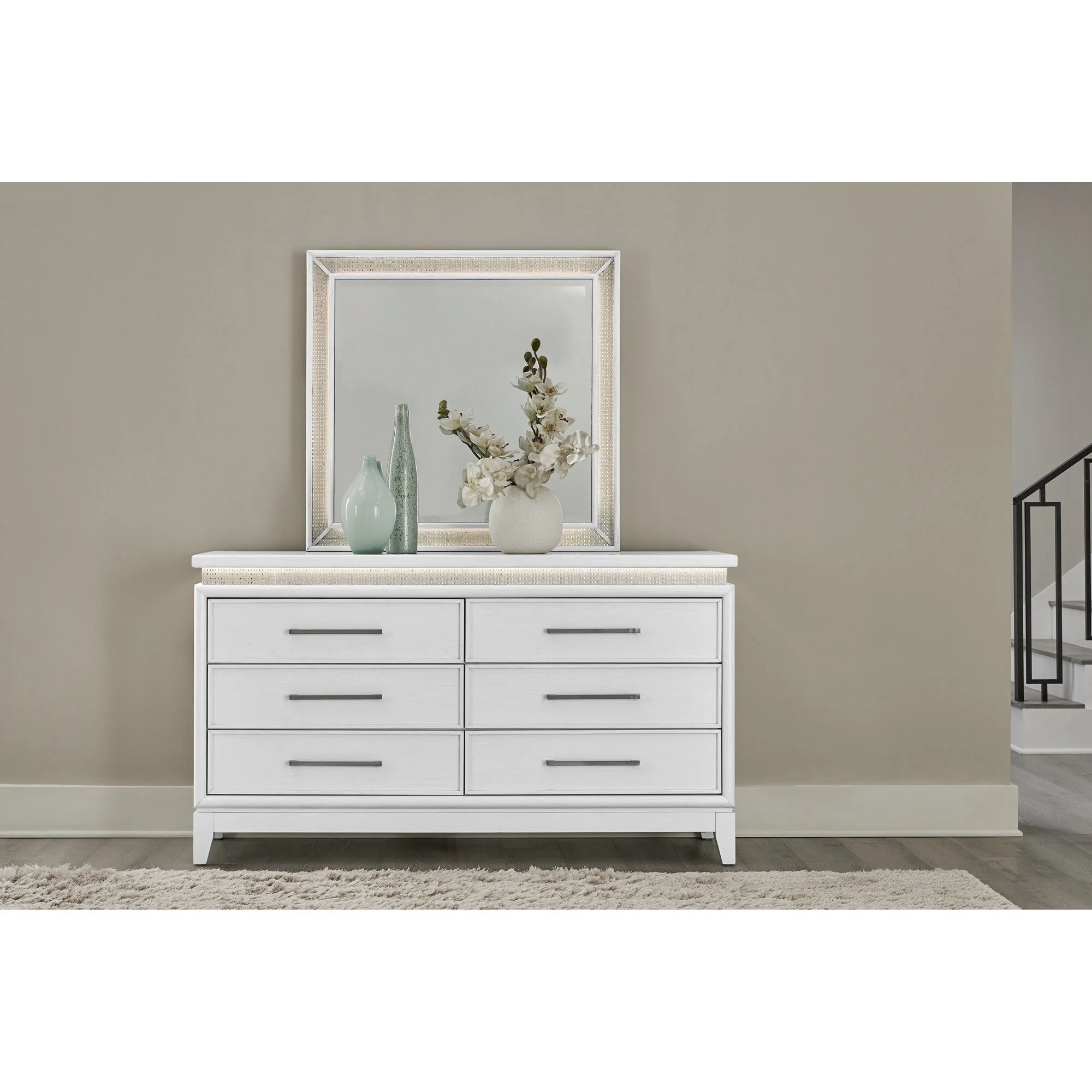 Harlow Lighted Mirror - Image 3