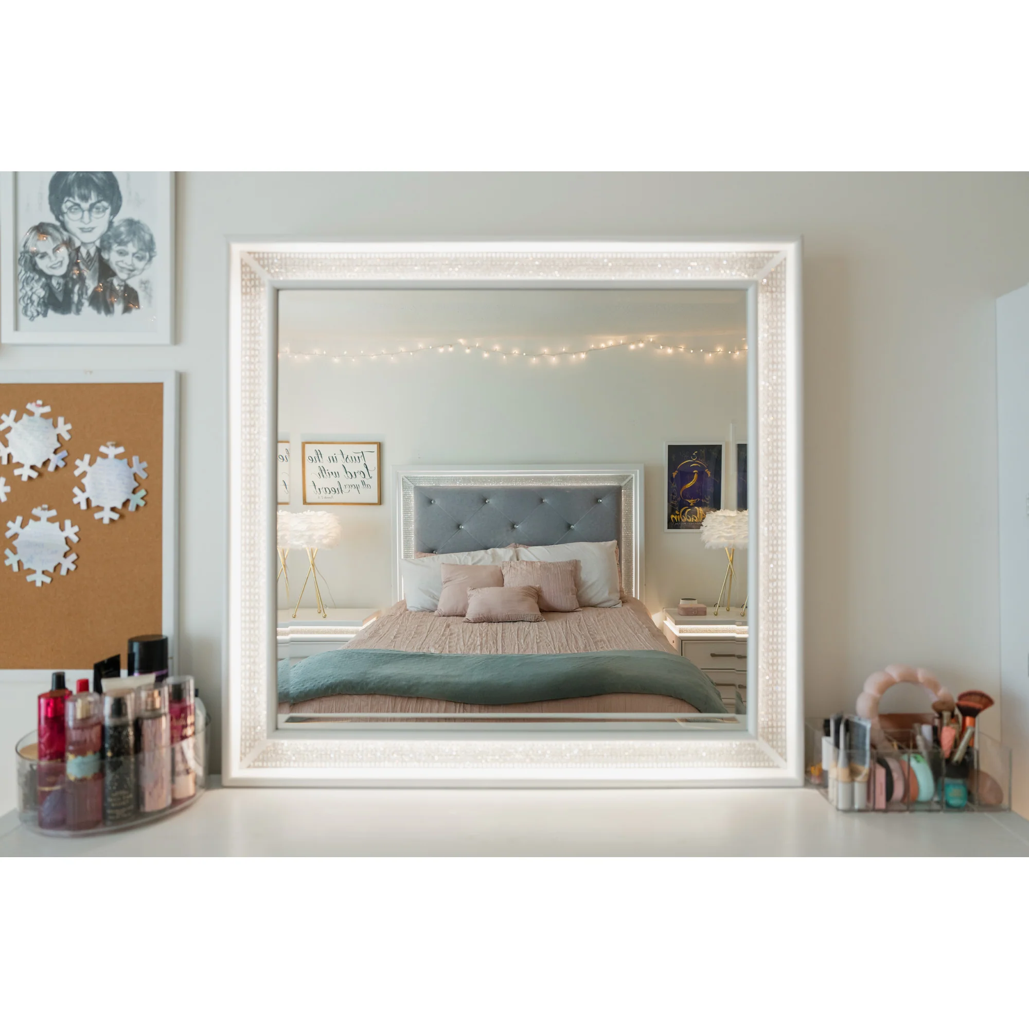 Harlow Lighted Mirror - Image 5