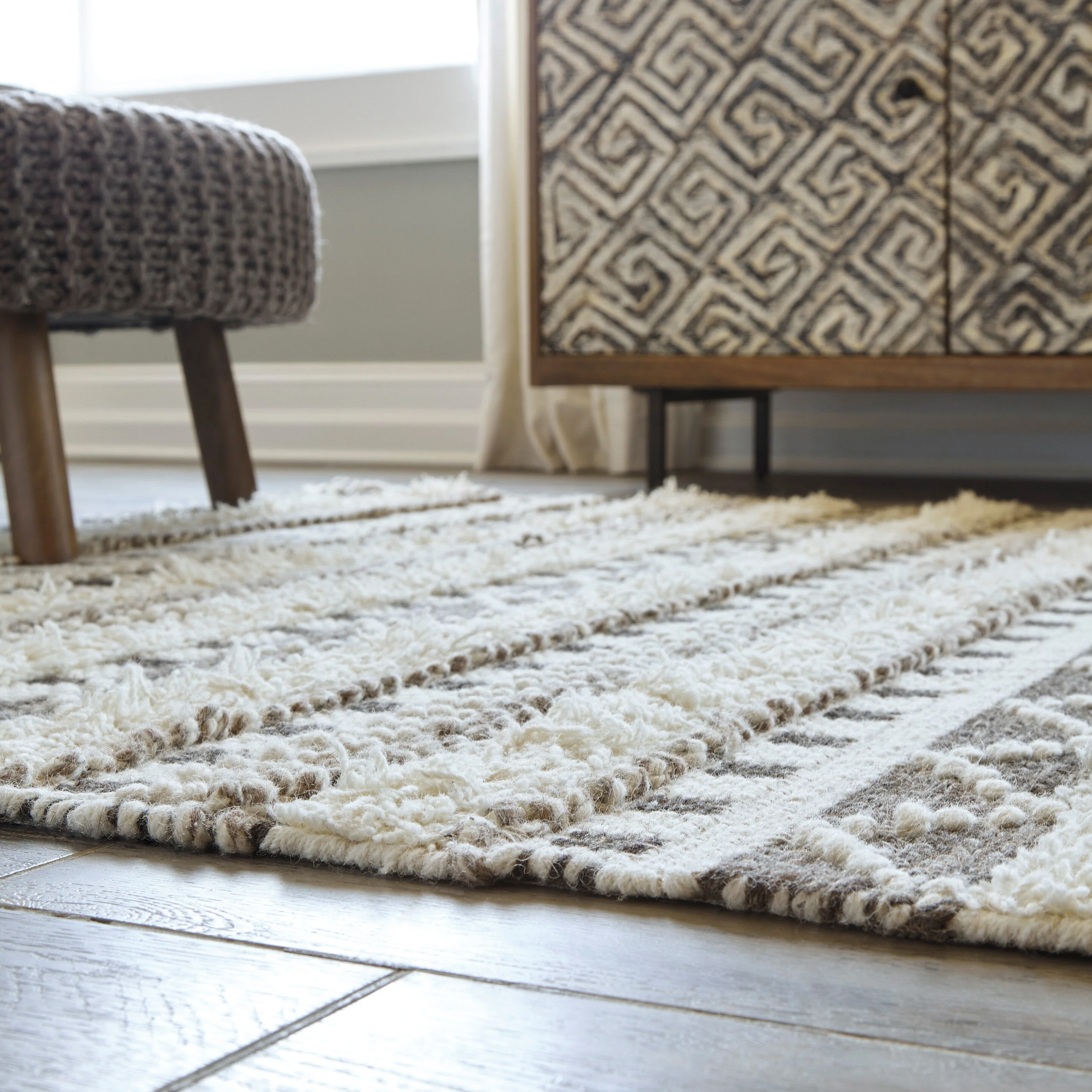 Karalee Ivory Rug - Image 6