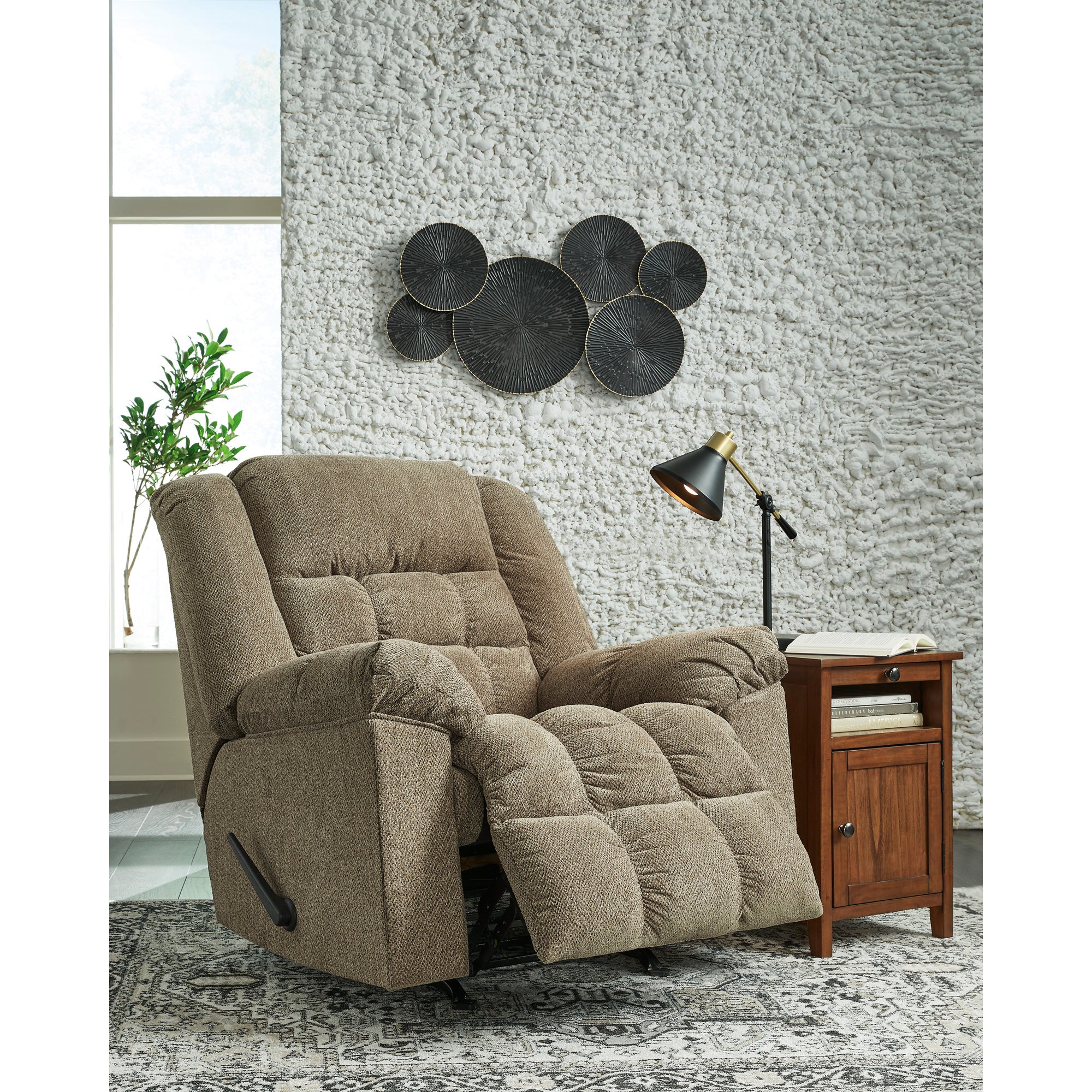Kegler Rocker Recliner - Image 11