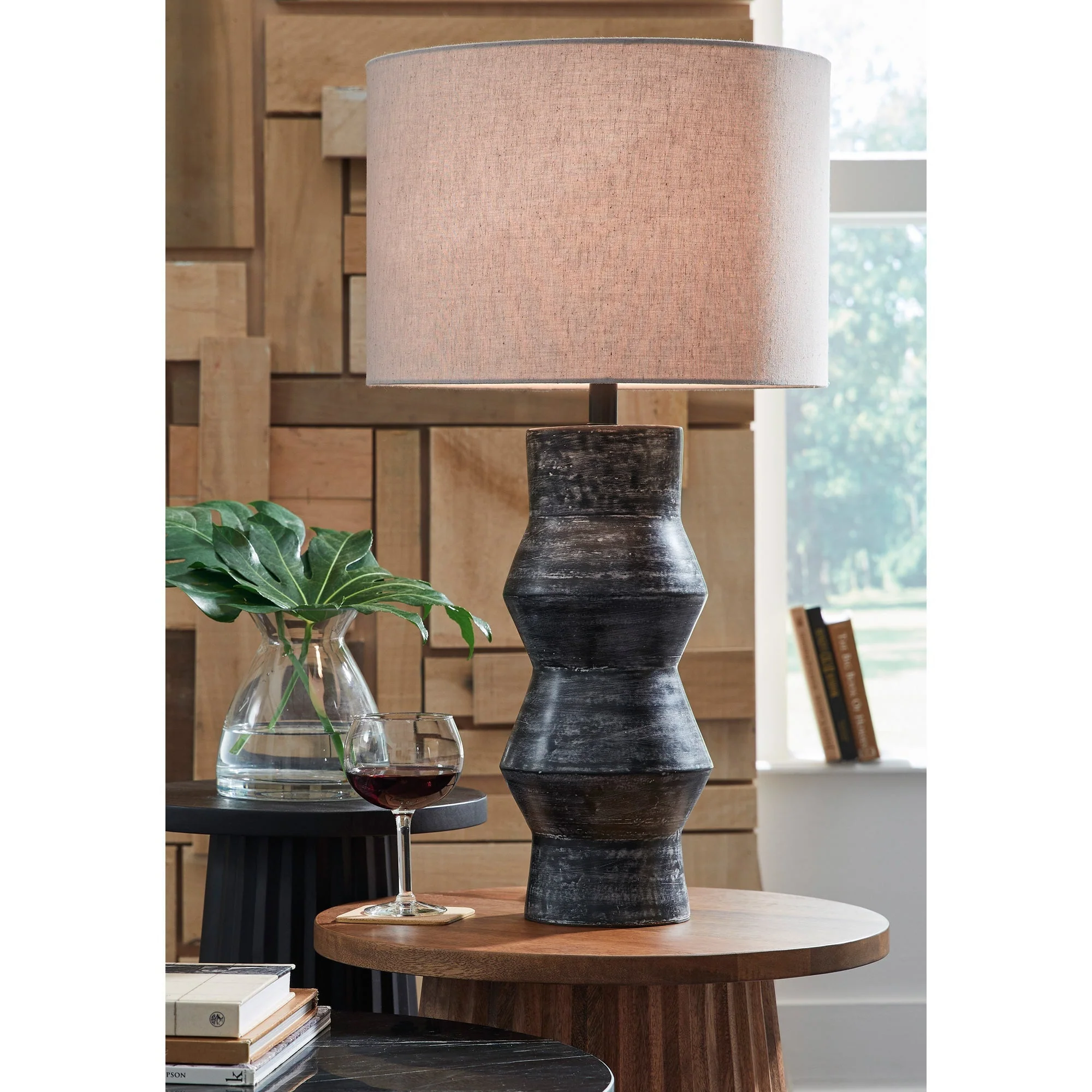 Kerbert Table Lamp - Image 2