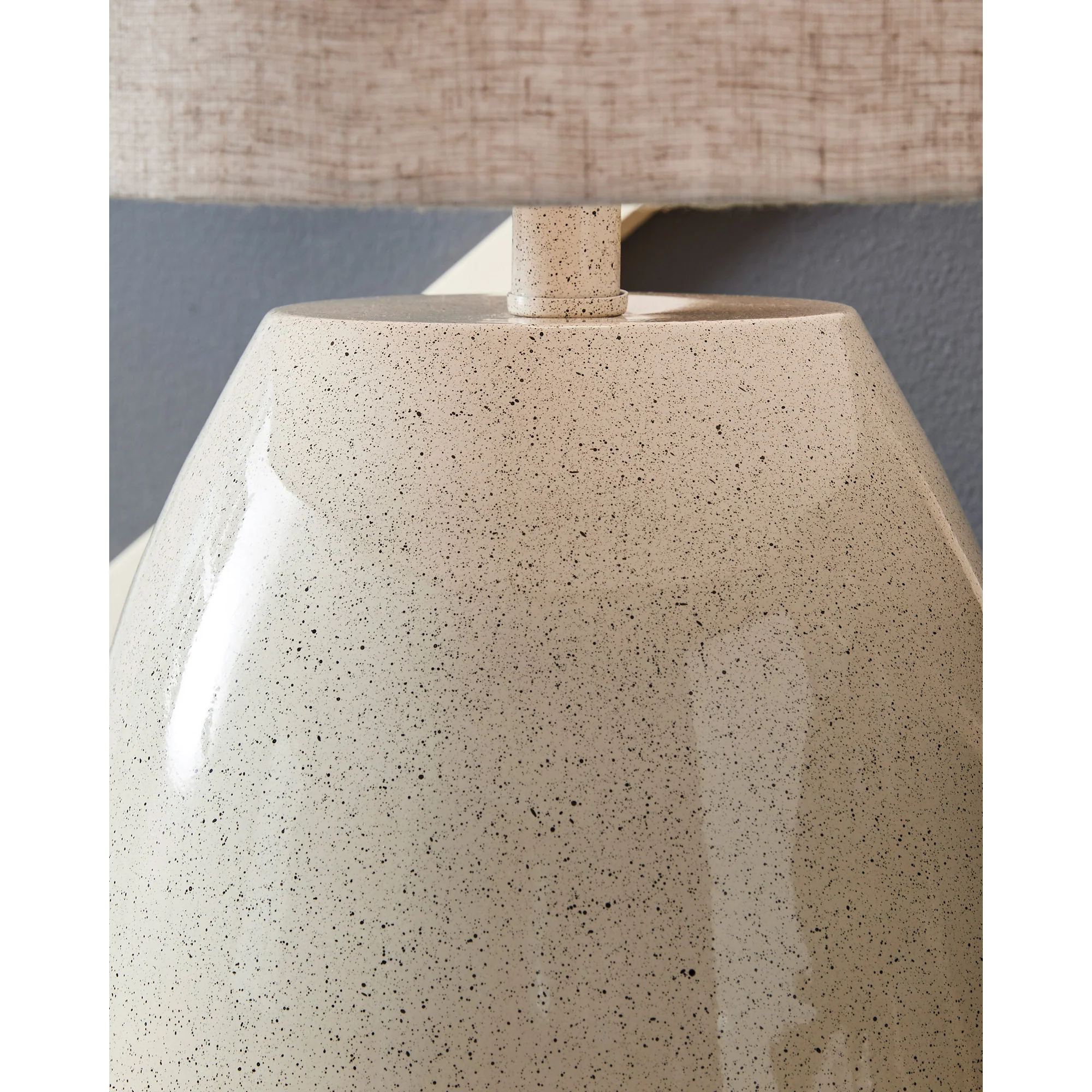 Linas Table Lamp - Image 3