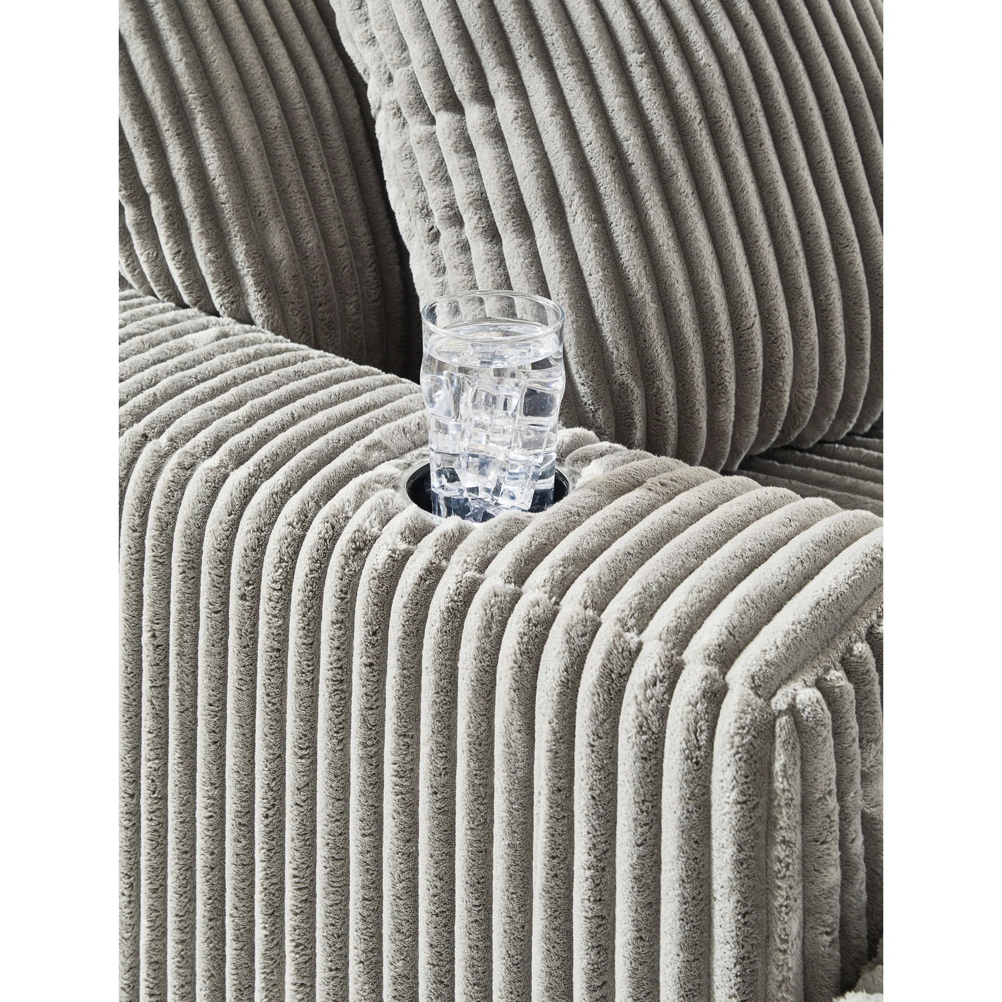 Lindyn Oversized Chaise - Image 19