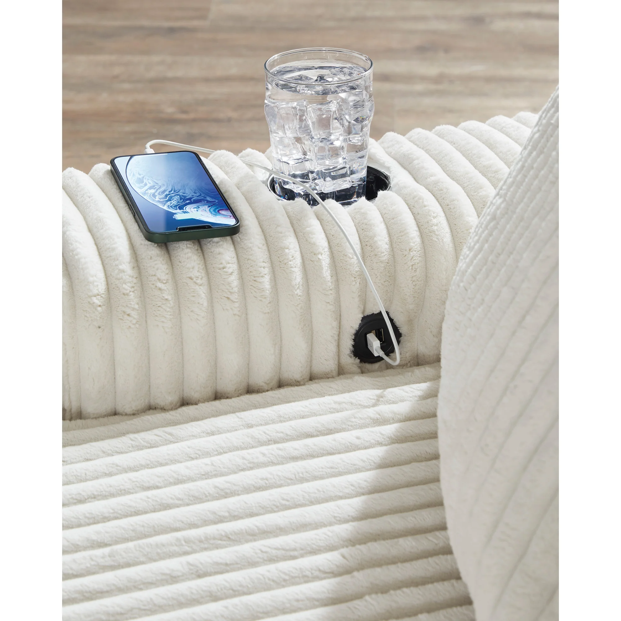 Lindyn Oversized Chaise - Image 8