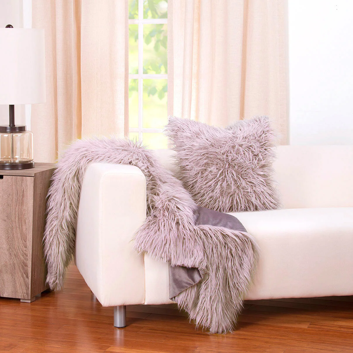 Llama 16 Inch Feather Pillow - Image 15