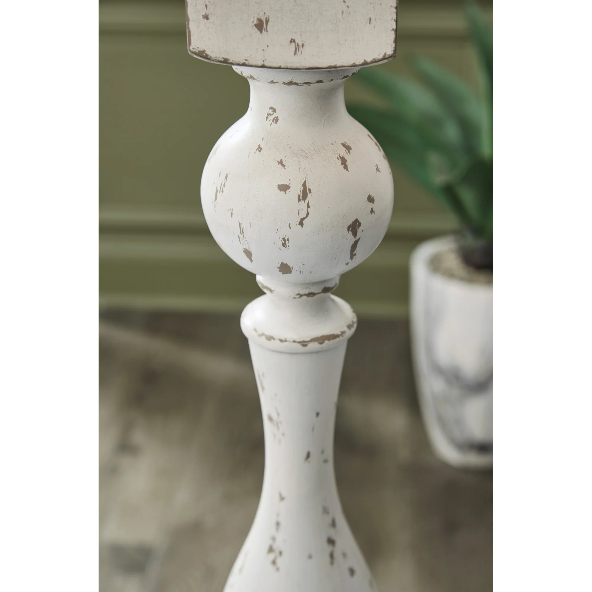 Madsbrook Floor Lamp - Image 3