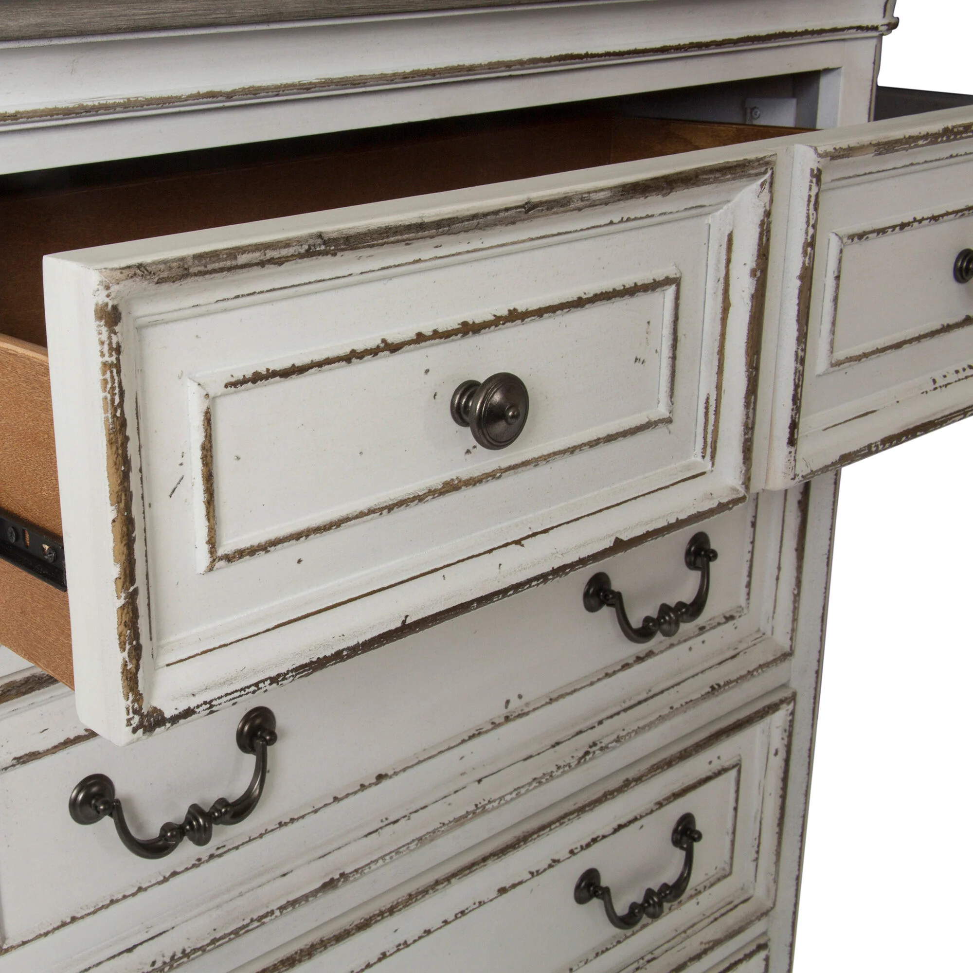 Magnolia Manor 5 Drawer Chest - Image 3