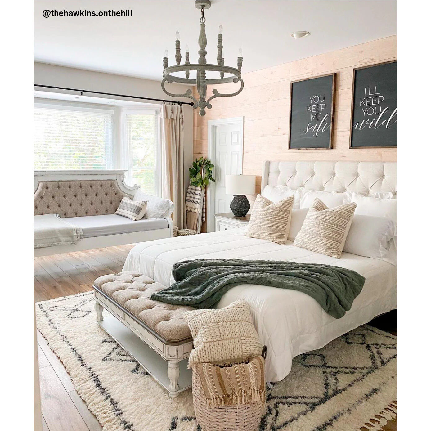 Magnolia Manor Daybed - Image 7