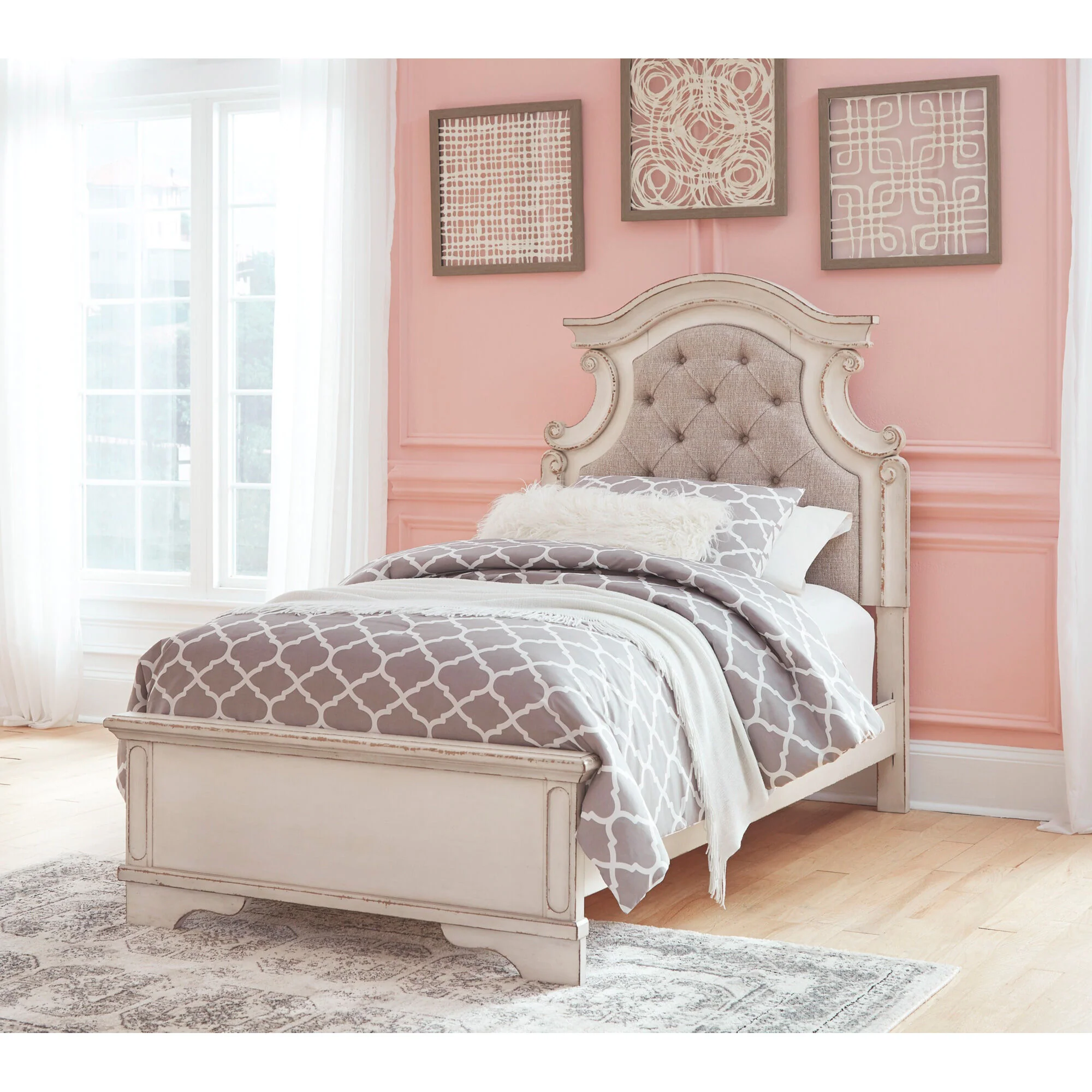 Realyn Bed - Image 3