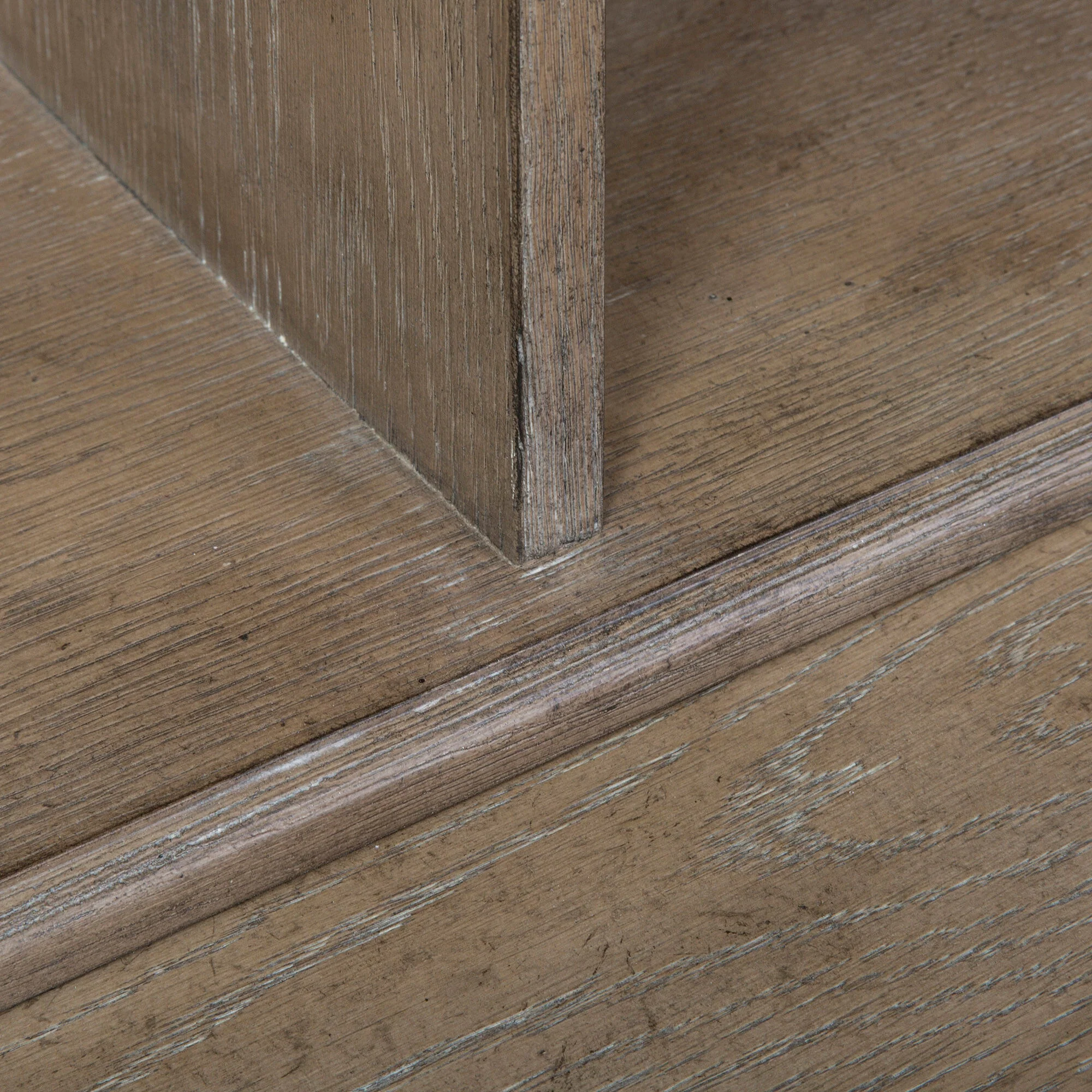 Simply Elegant Bookcase - Image 6