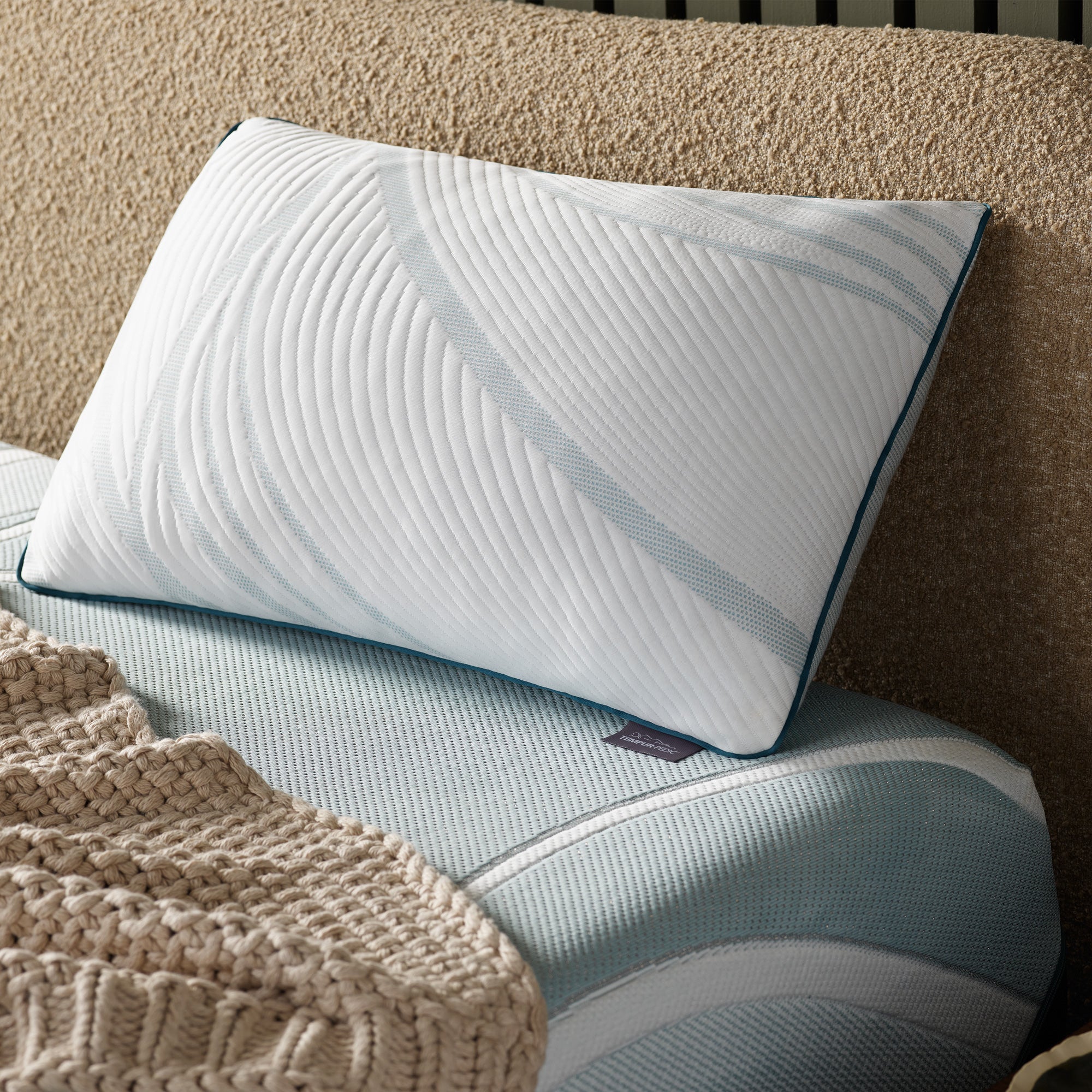 Tempur-Pedic Adapt ProAdjust 2 Pillow - Image 6