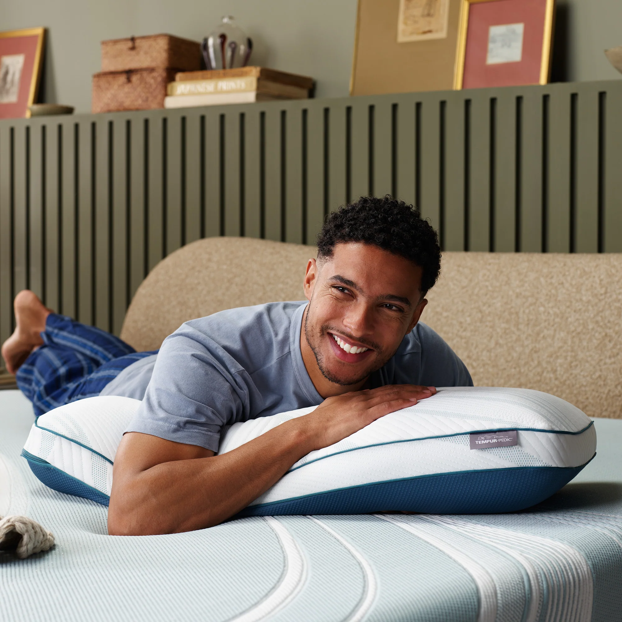 Tempur-Pedic Adapt ProHi 2 Pillow - Image 3