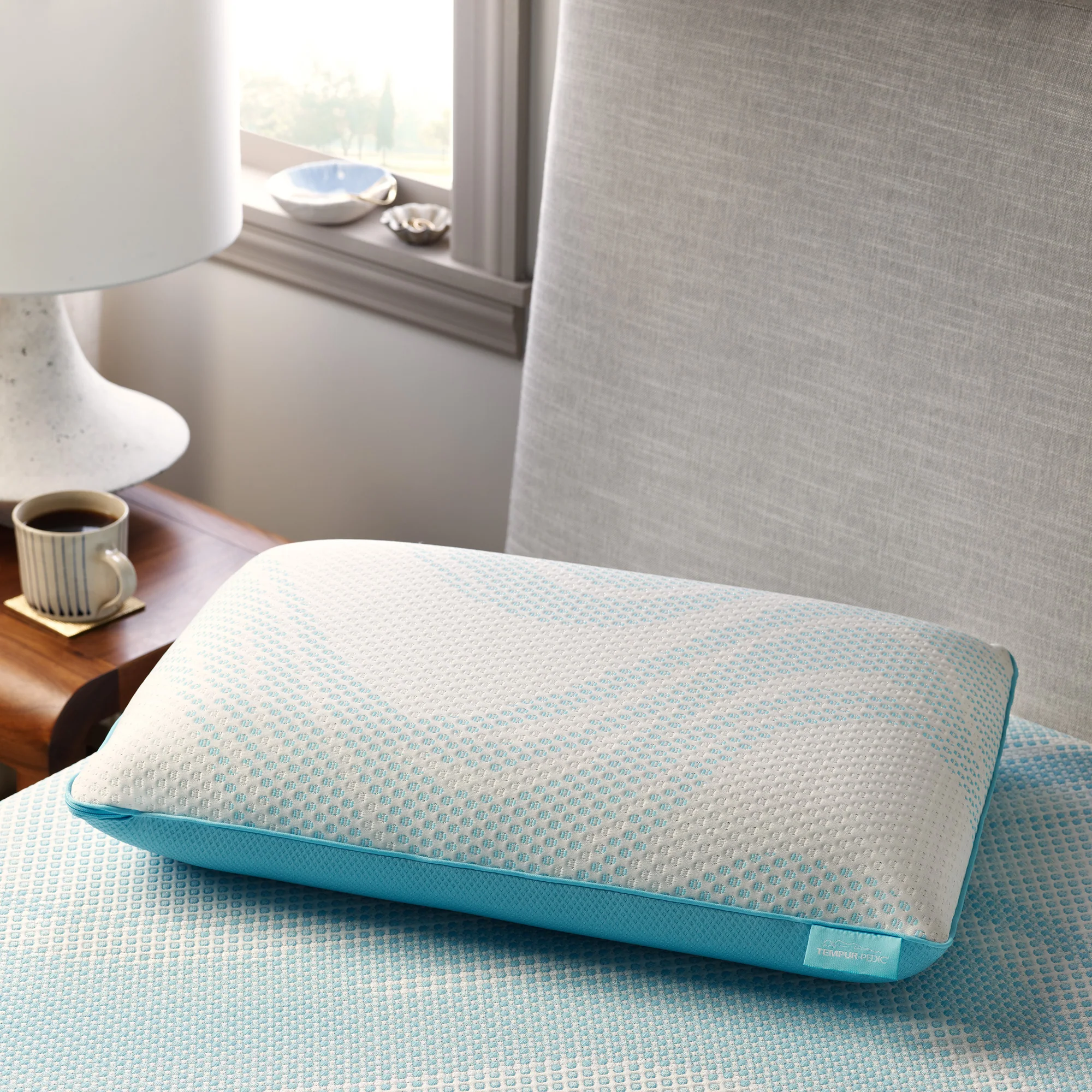 Tempur-Pedic Breeze ProLo 2 Pillow - Image 6