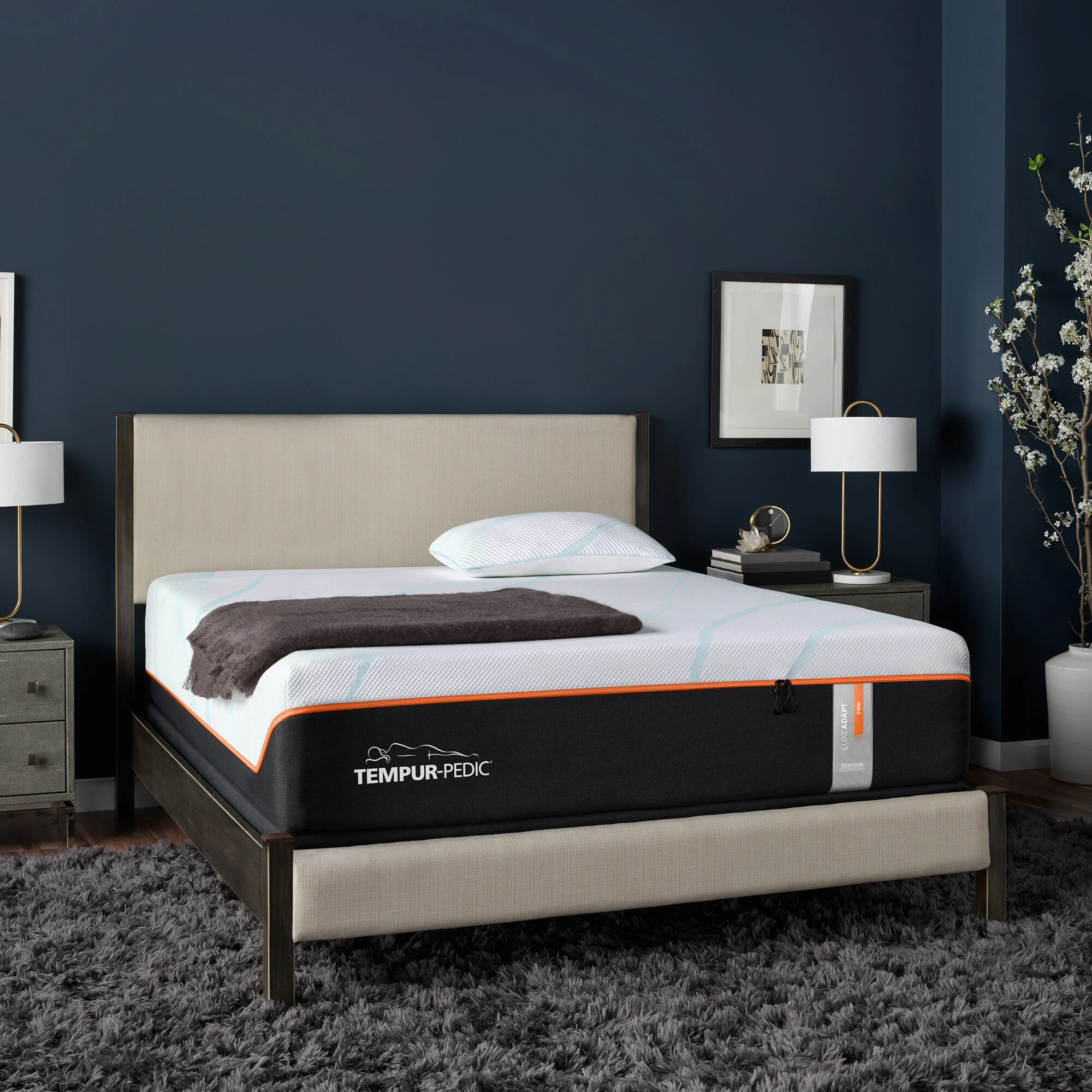 Previous Generation Tempur-Pedic TEMPUR-LuxeAdapt Firm Mattress - Image 9