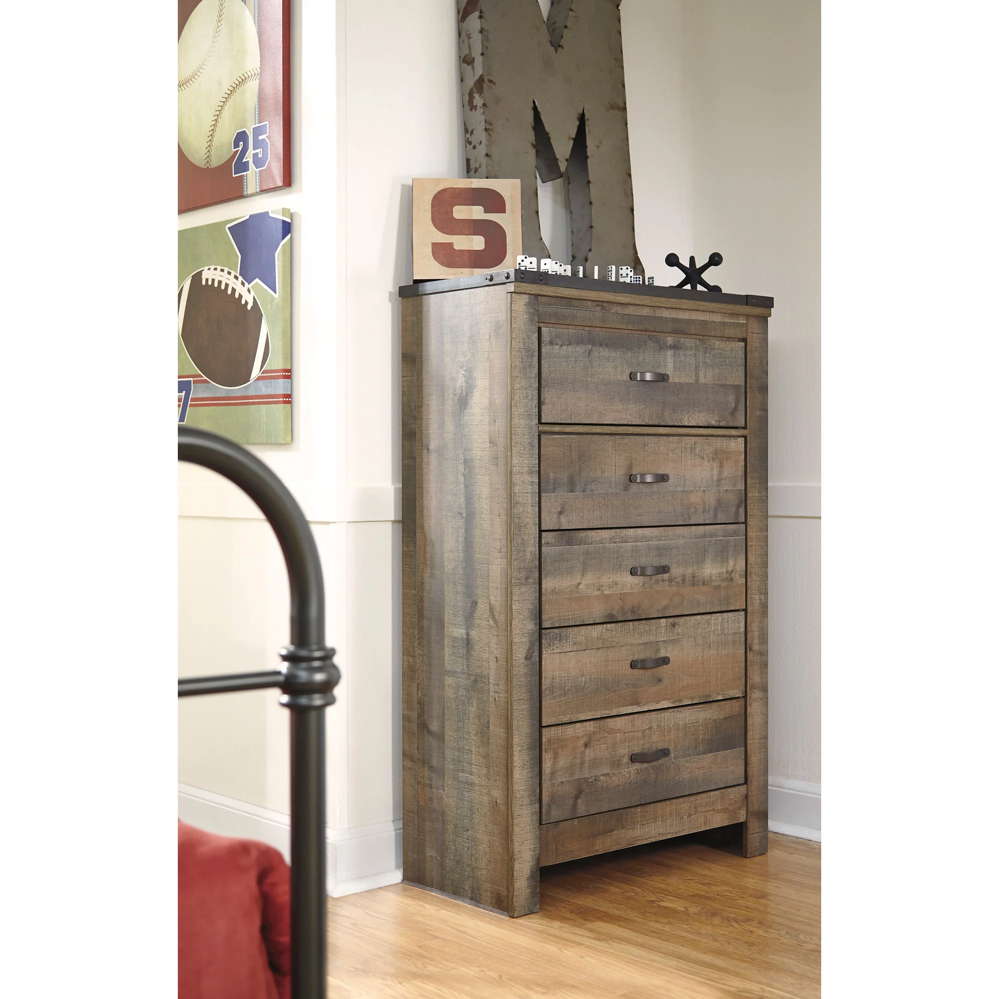 Trinell Chest - Image 4