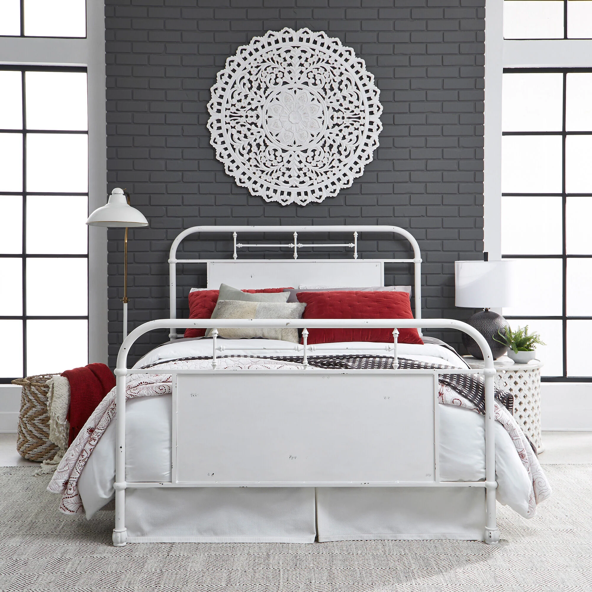 Vintage Bed - Image 12