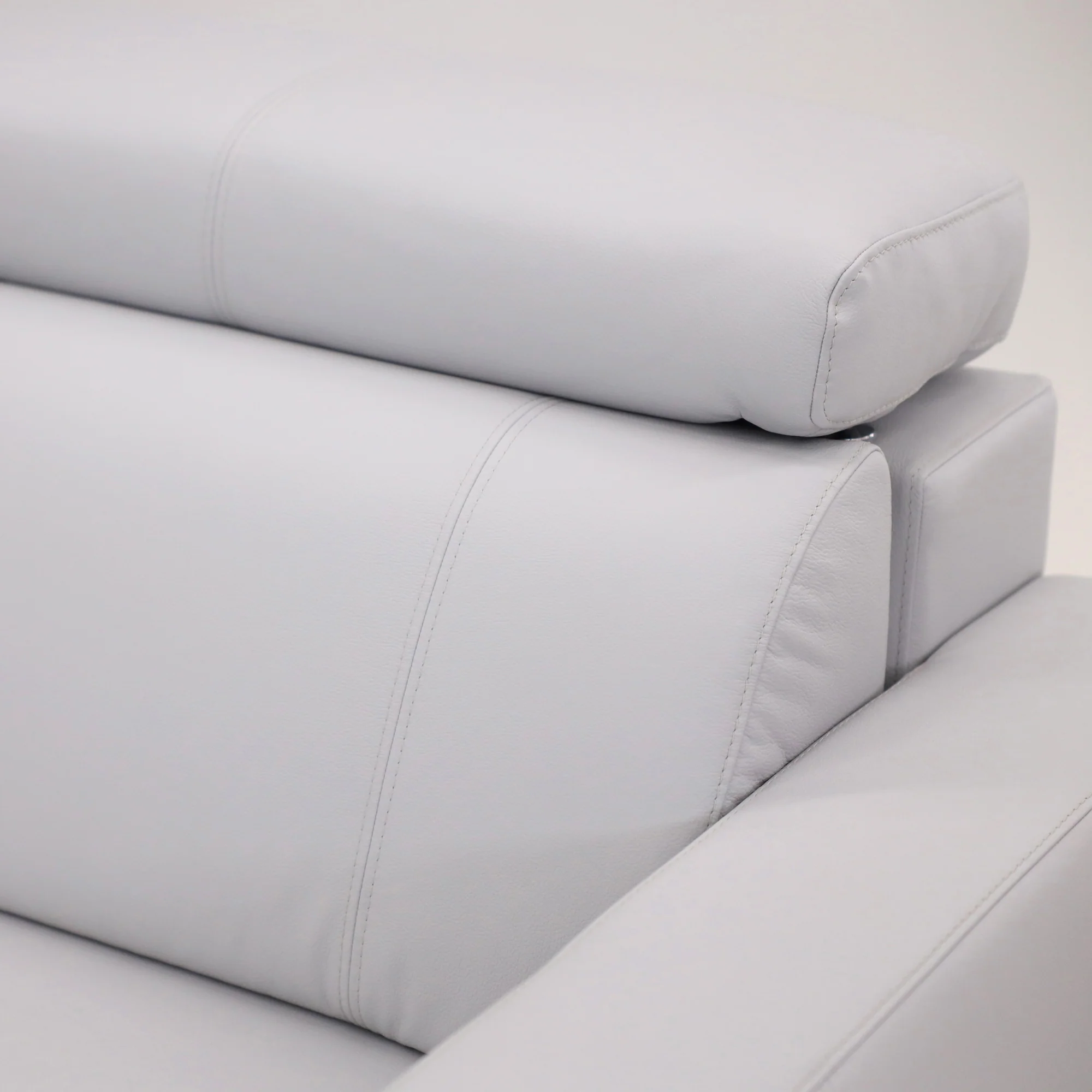 West Manual Sleeper Loveseat - Image 16