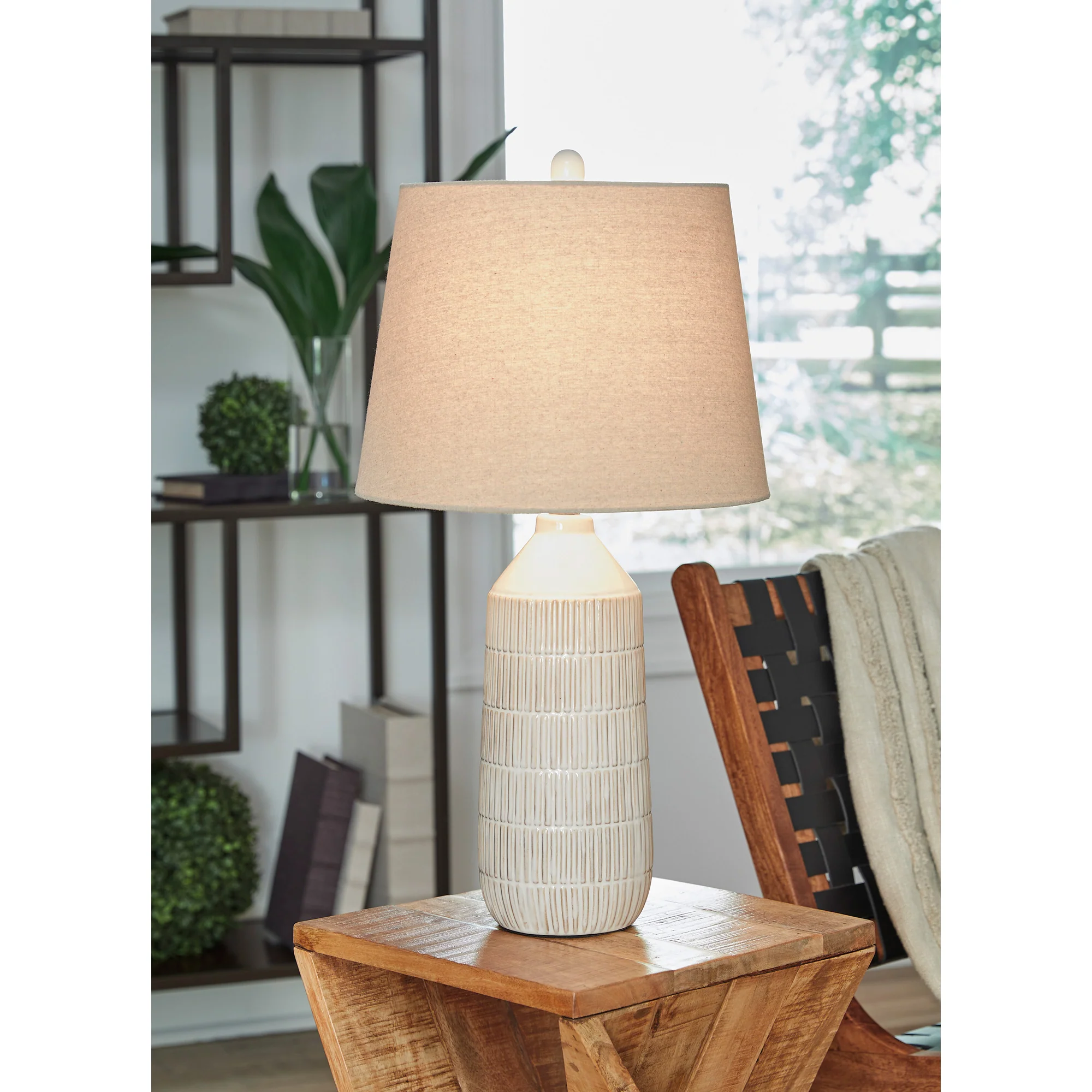 Willport Table Lamp - Image 2