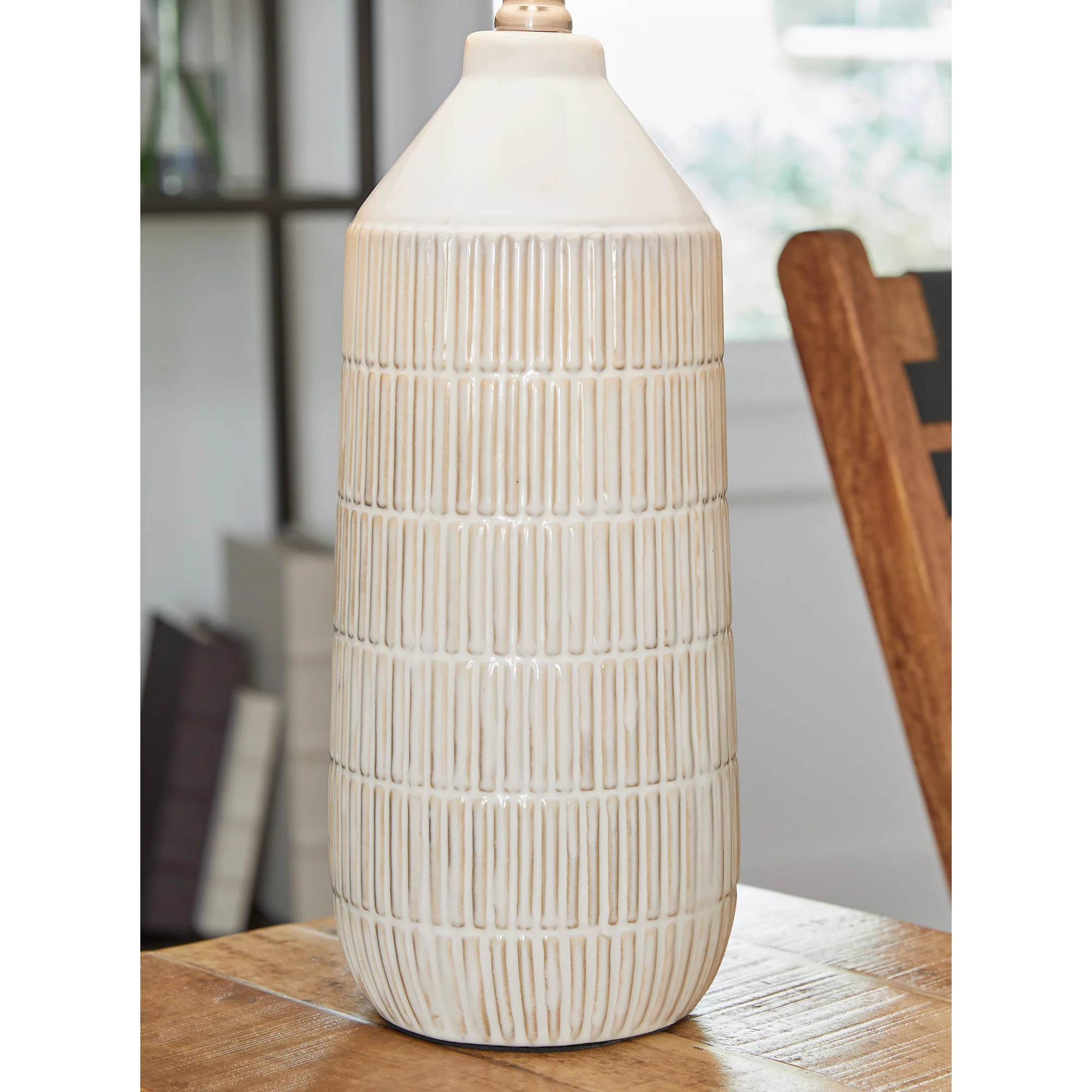 Willport Table Lamp - Image 3