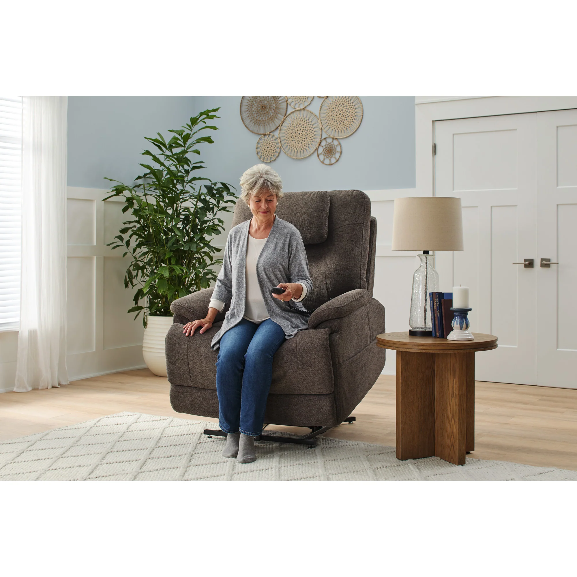Zecliner Model 2+ Power Lift Recliner - Image 21