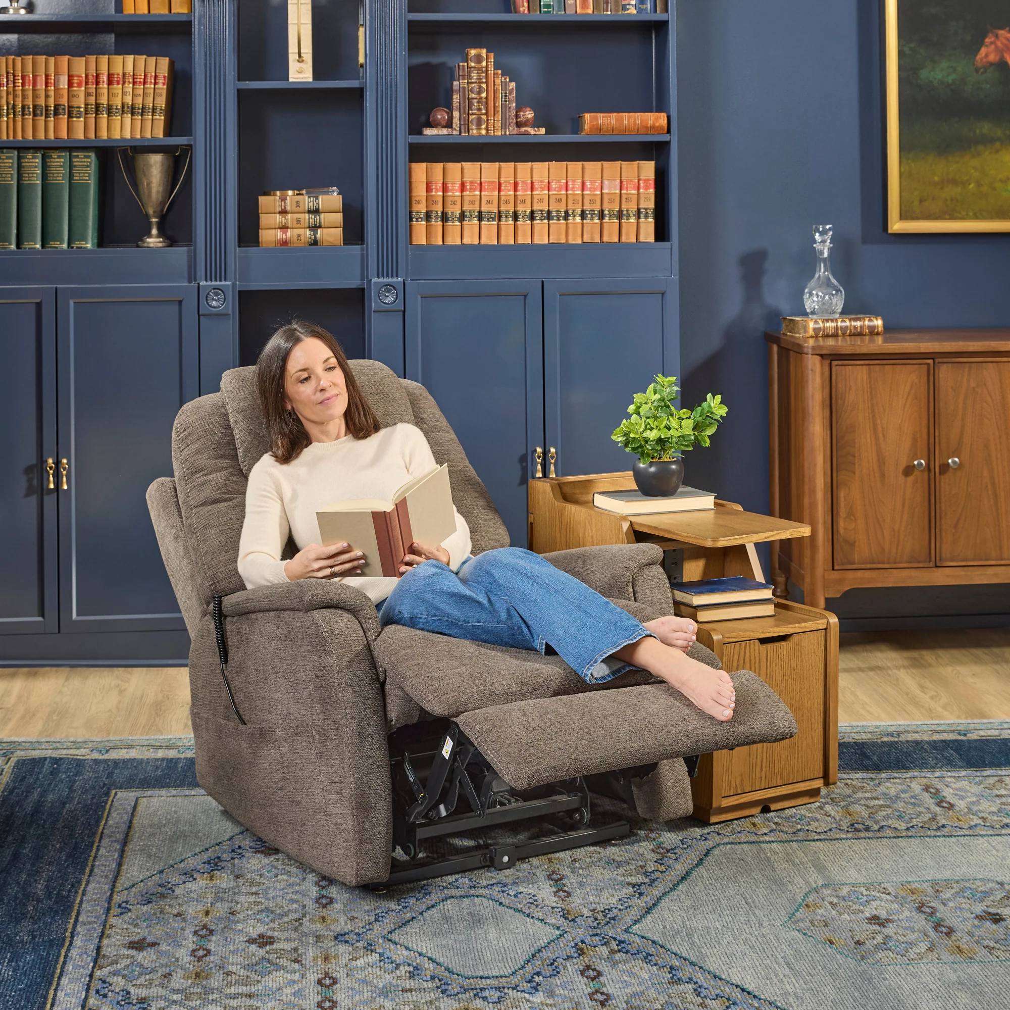 Zecliner Model 3+ Petite Lift Recliner - Image 8